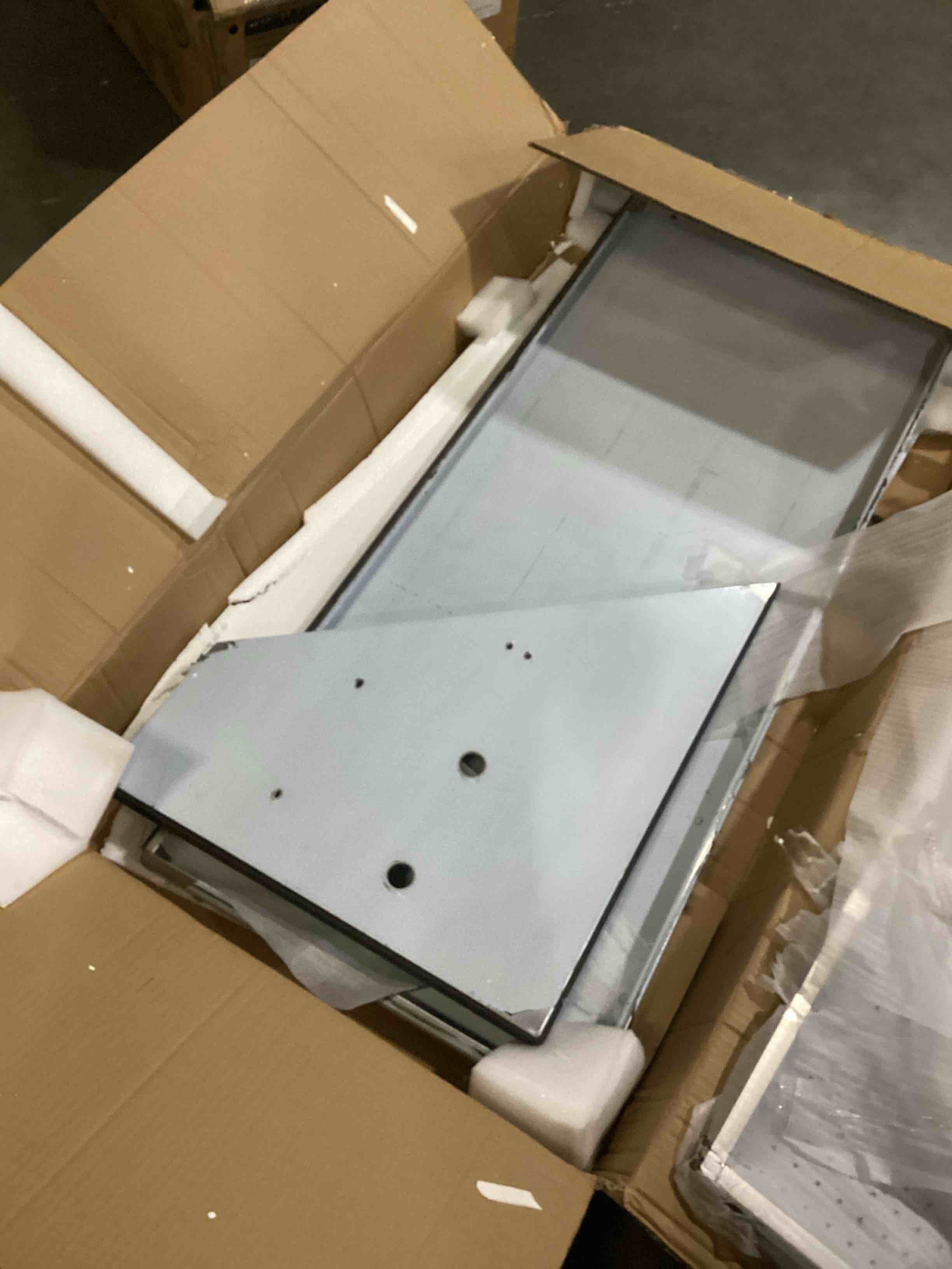 https://s3.amazonaws.com/lotting-images-prod/bidfta/PPE1446294_1742559227707.jpeg