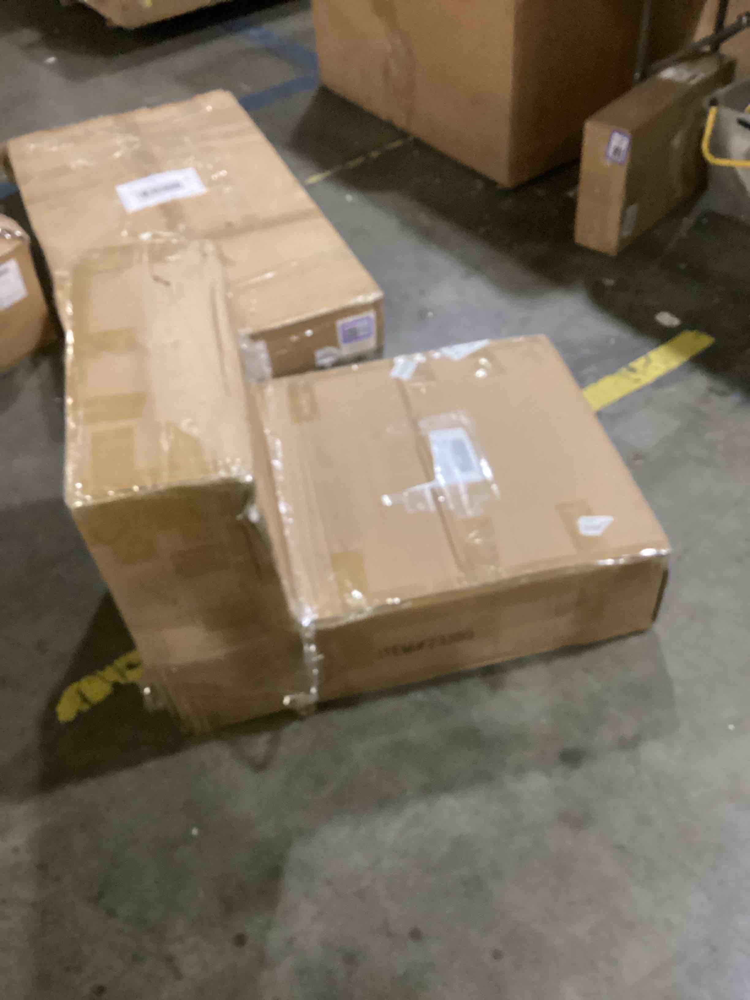 https://s3.amazonaws.com/lotting-images-prod/bidfta/PPE1446295_1742559499813.jpeg