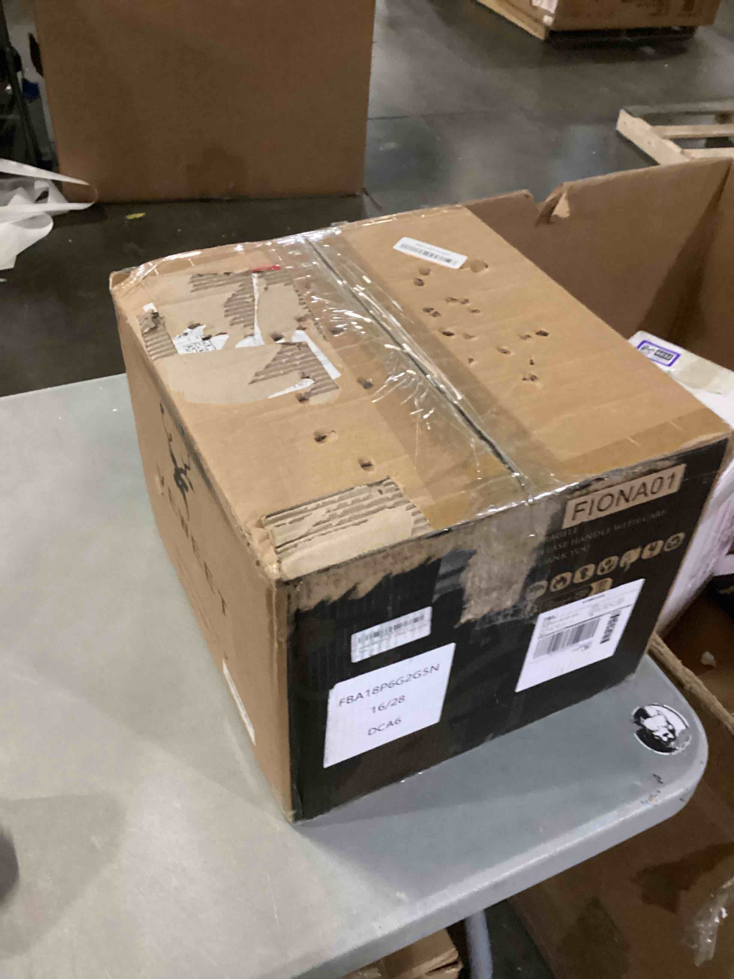 https://s3.amazonaws.com/lotting-images-prod/bidfta/PPE1446533_1742924402543.jpeg