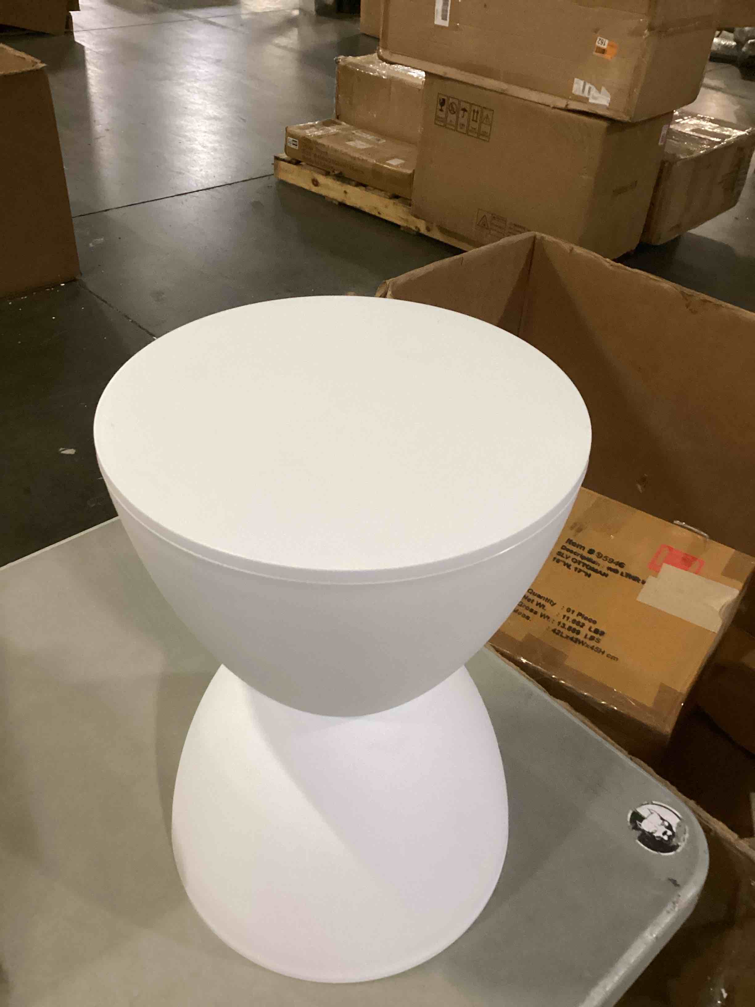 https://s3.amazonaws.com/lotting-images-prod/bidfta/PPE1446656_1743079152737.jpeg
