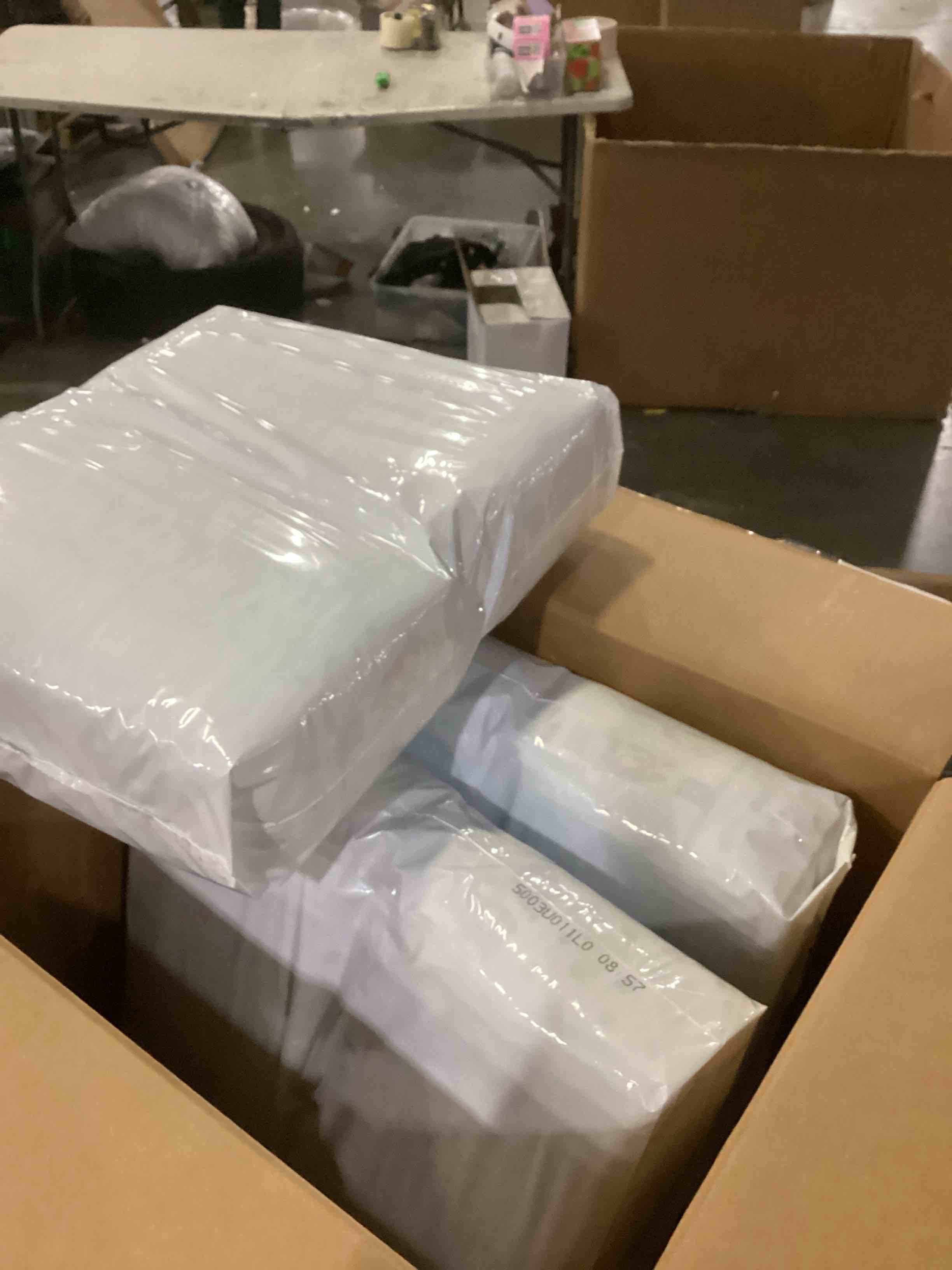 https://s3.amazonaws.com/lotting-images-prod/bidfta/PPE1446943_1743440969722.jpeg