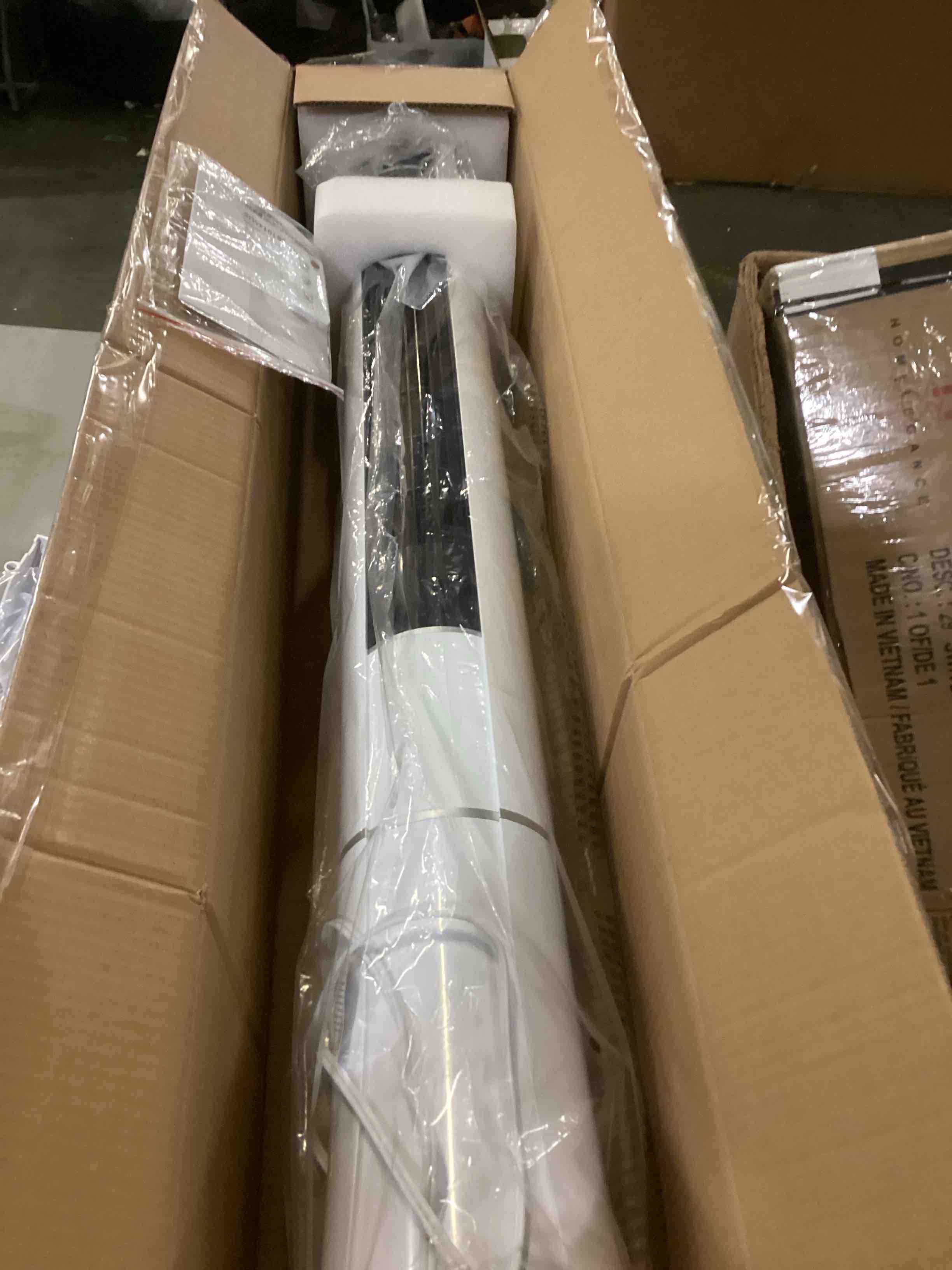 https://s3.amazonaws.com/lotting-images-prod/bidfta/PPE1446995_1743515192756.jpeg
