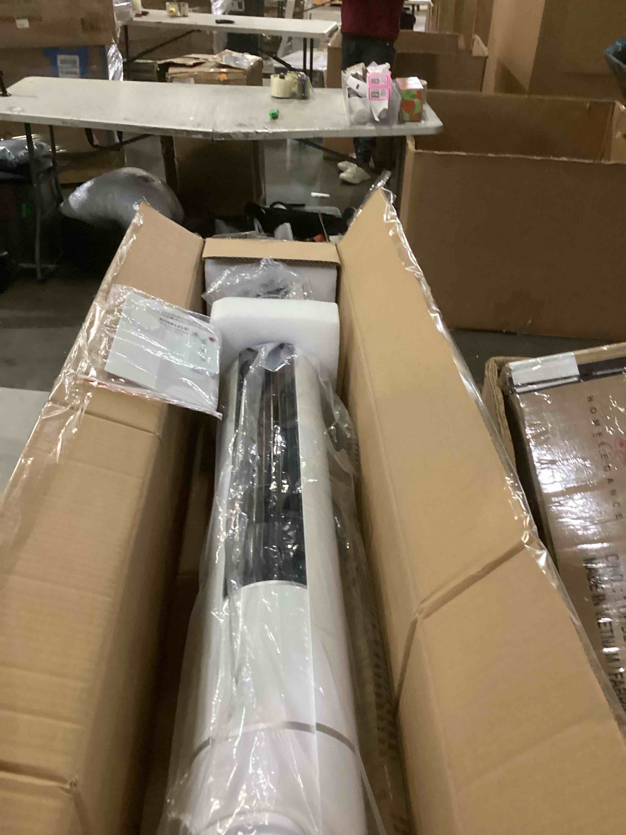 https://s3.amazonaws.com/lotting-images-prod/bidfta/PPE1446995_1743515198698.jpeg
