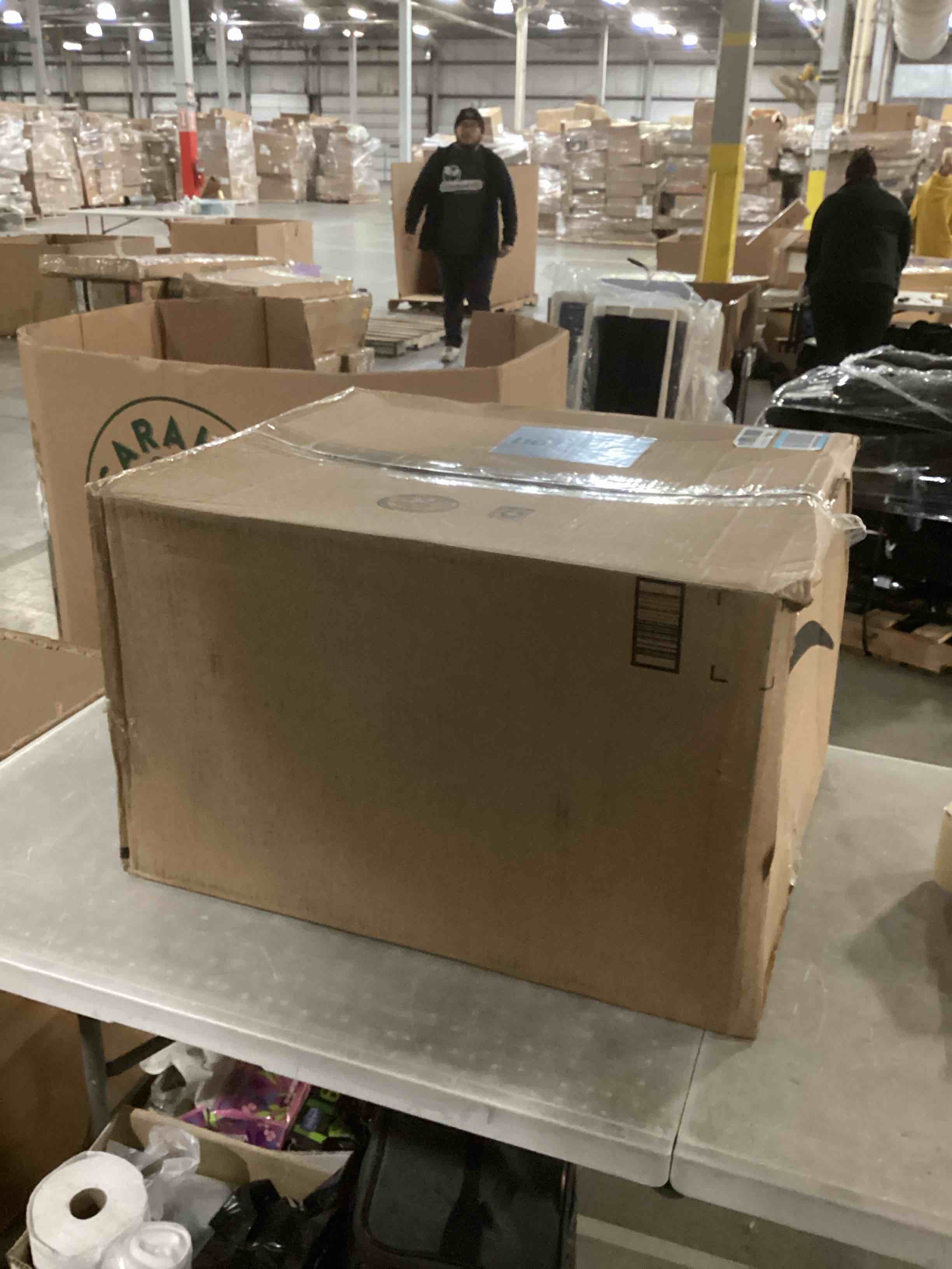 https://s3.amazonaws.com/lotting-images-prod/bidfta/PPE1447333_1738758584577.jpeg