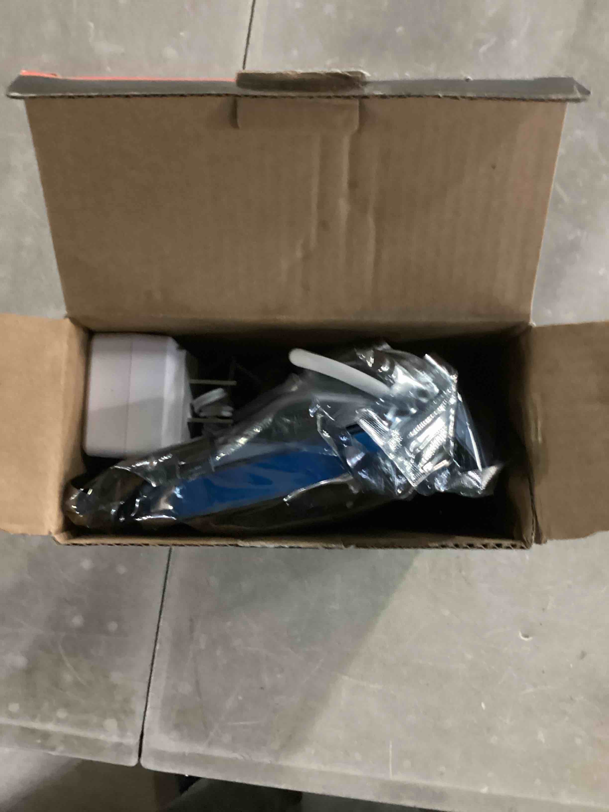 https://s3.amazonaws.com/lotting-images-prod/bidfta/PPE1447438_1738848103965.jpeg