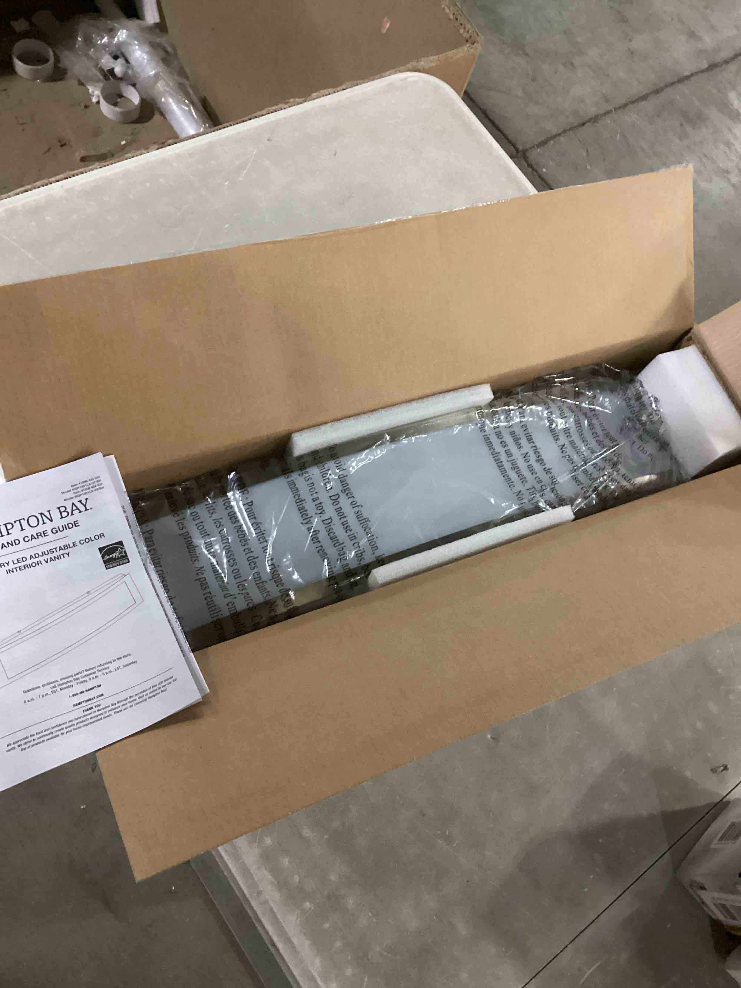 https://s3.amazonaws.com/lotting-images-prod/bidfta/PPE1447611_1738930703208.jpeg
