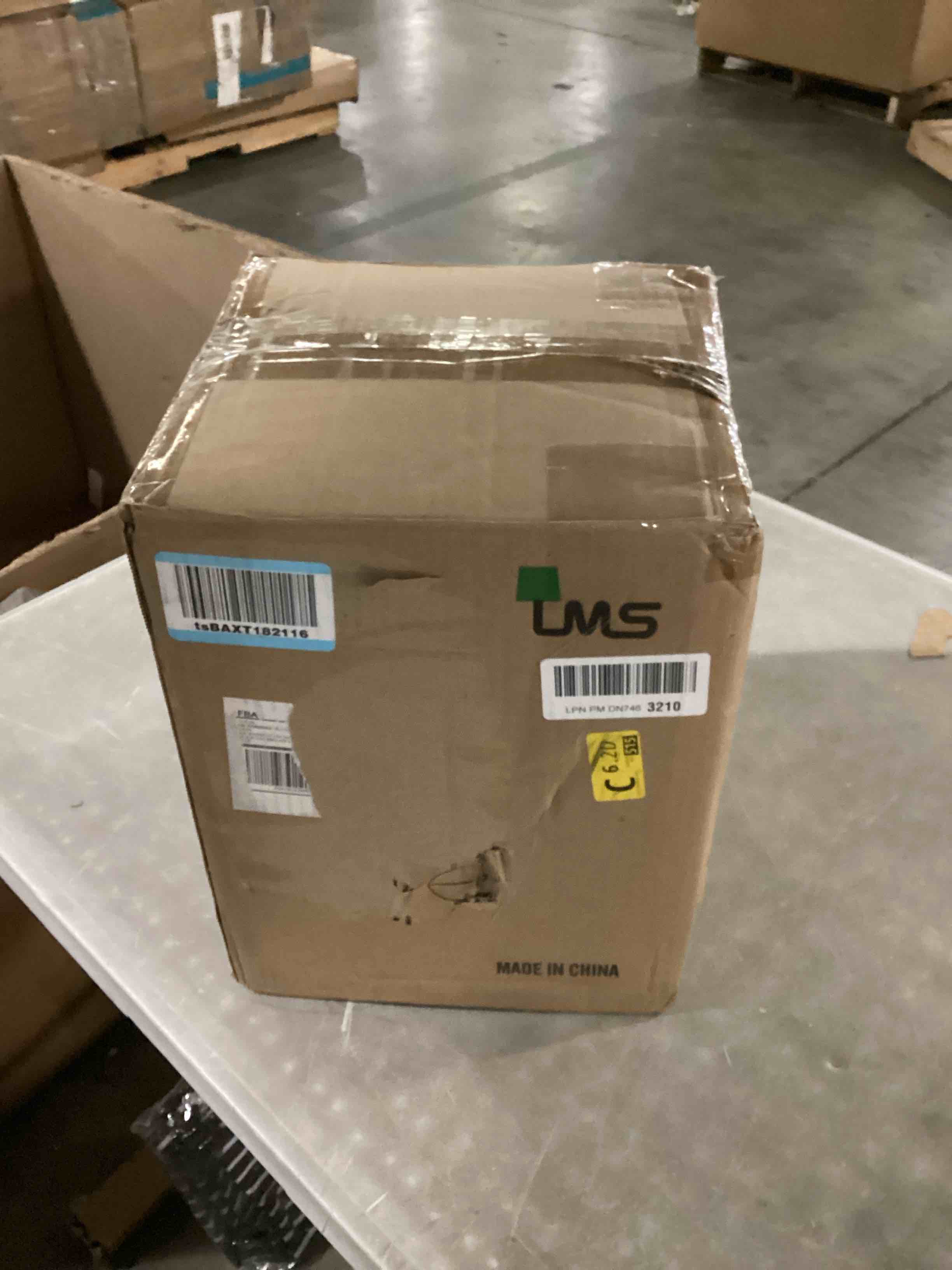 https://s3.amazonaws.com/lotting-images-prod/bidfta/PPE1448295_1740161178981.jpeg