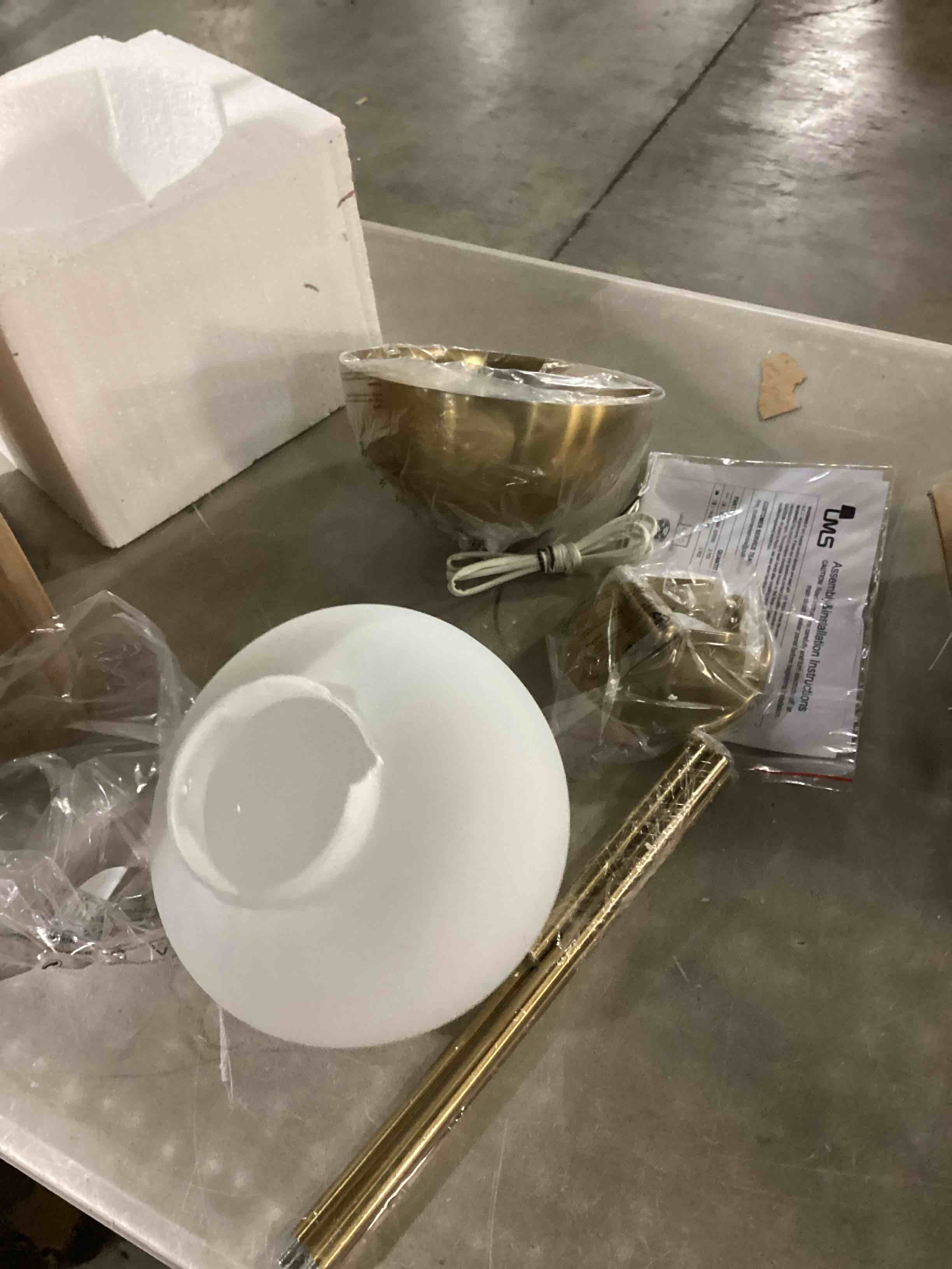 https://s3.amazonaws.com/lotting-images-prod/bidfta/PPE1448295_1740161277291.jpeg