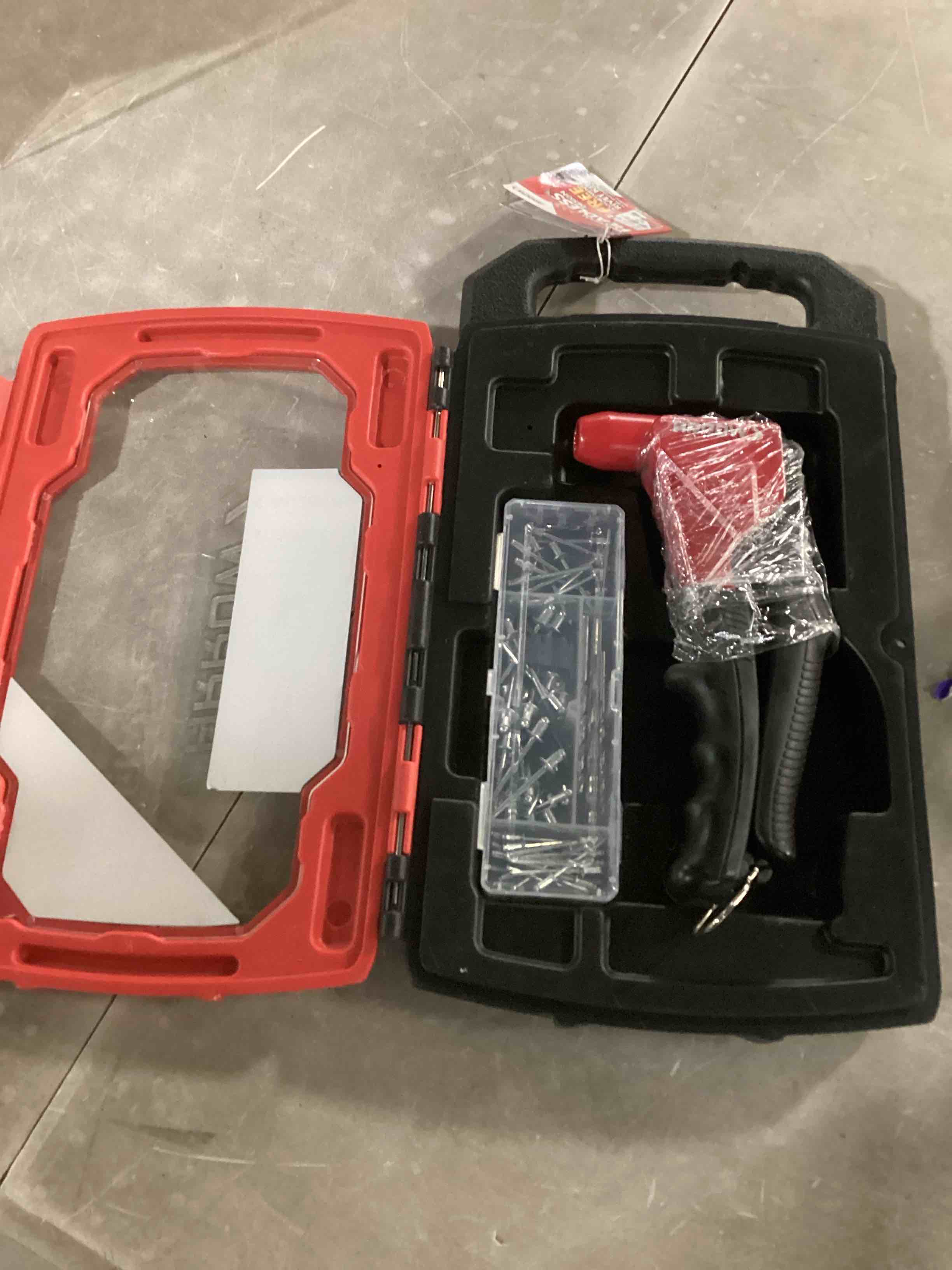Arrow RT200MKIT Headless One-Handed Swivel Rivet Tool Kit
