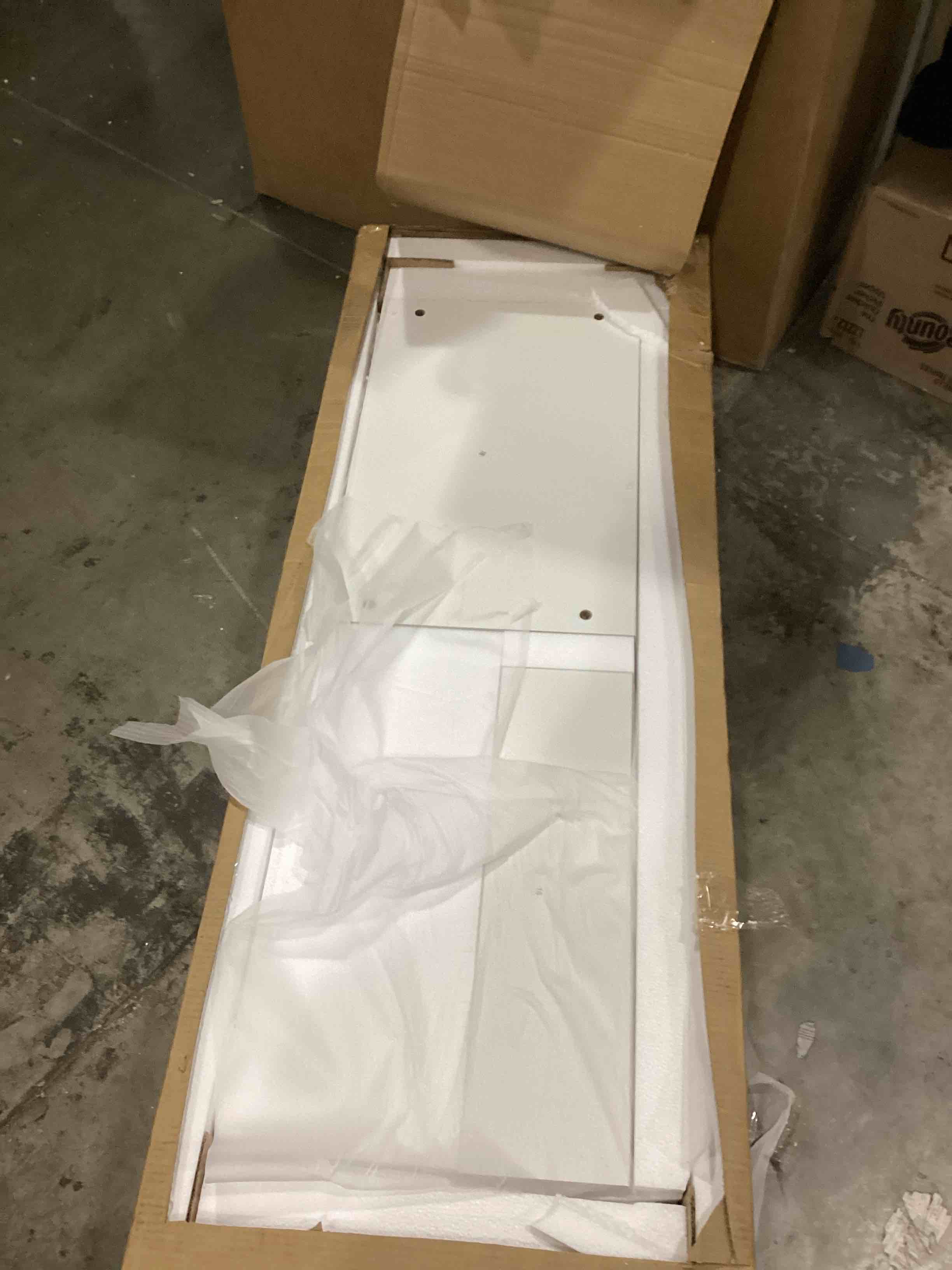https://s3.amazonaws.com/lotting-images-prod/bidfta/PPE1448482_1740595004382.jpeg