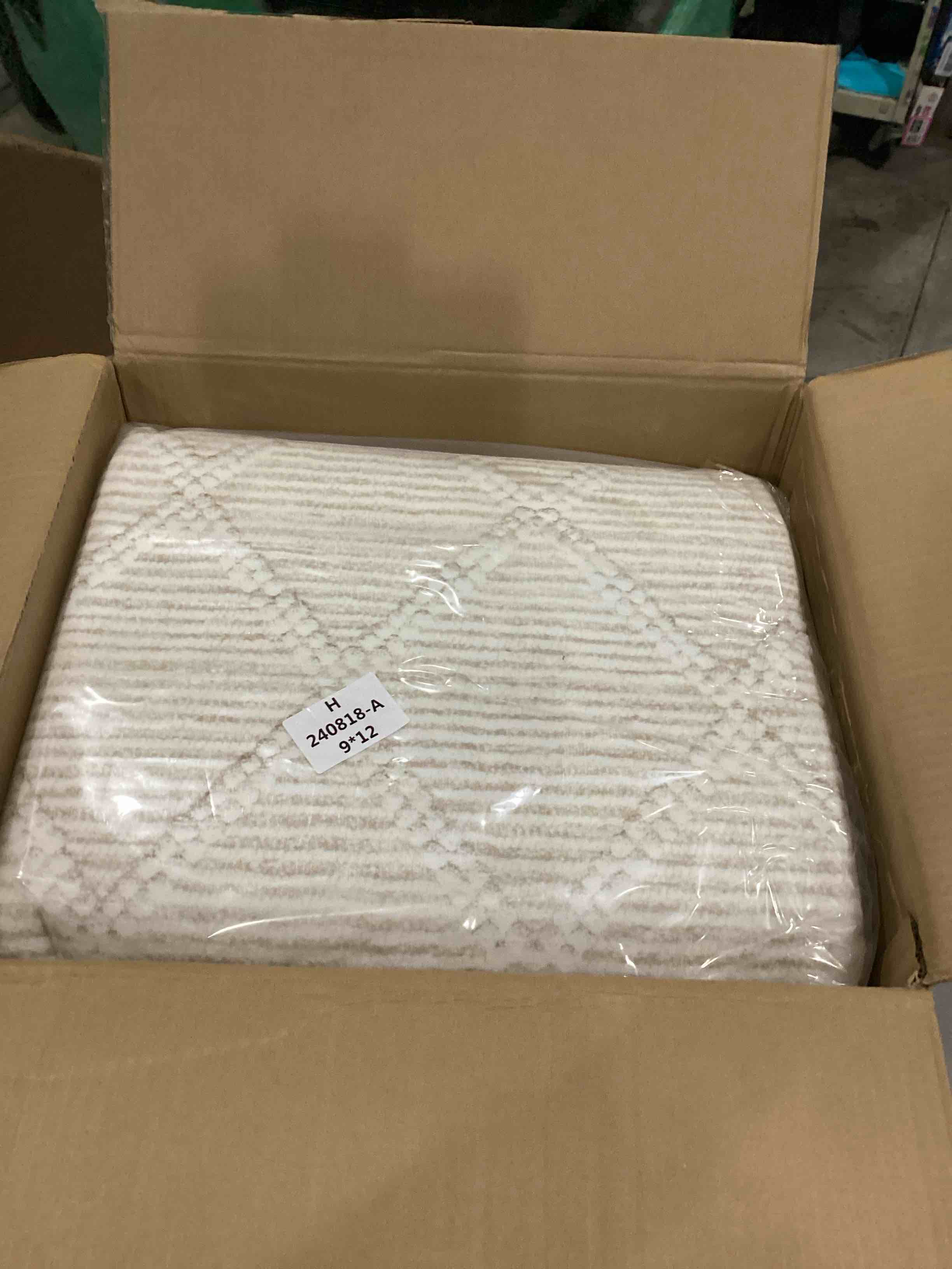https://s3.amazonaws.com/lotting-images-prod/bidfta/PPE1448978_1741612538010.jpeg