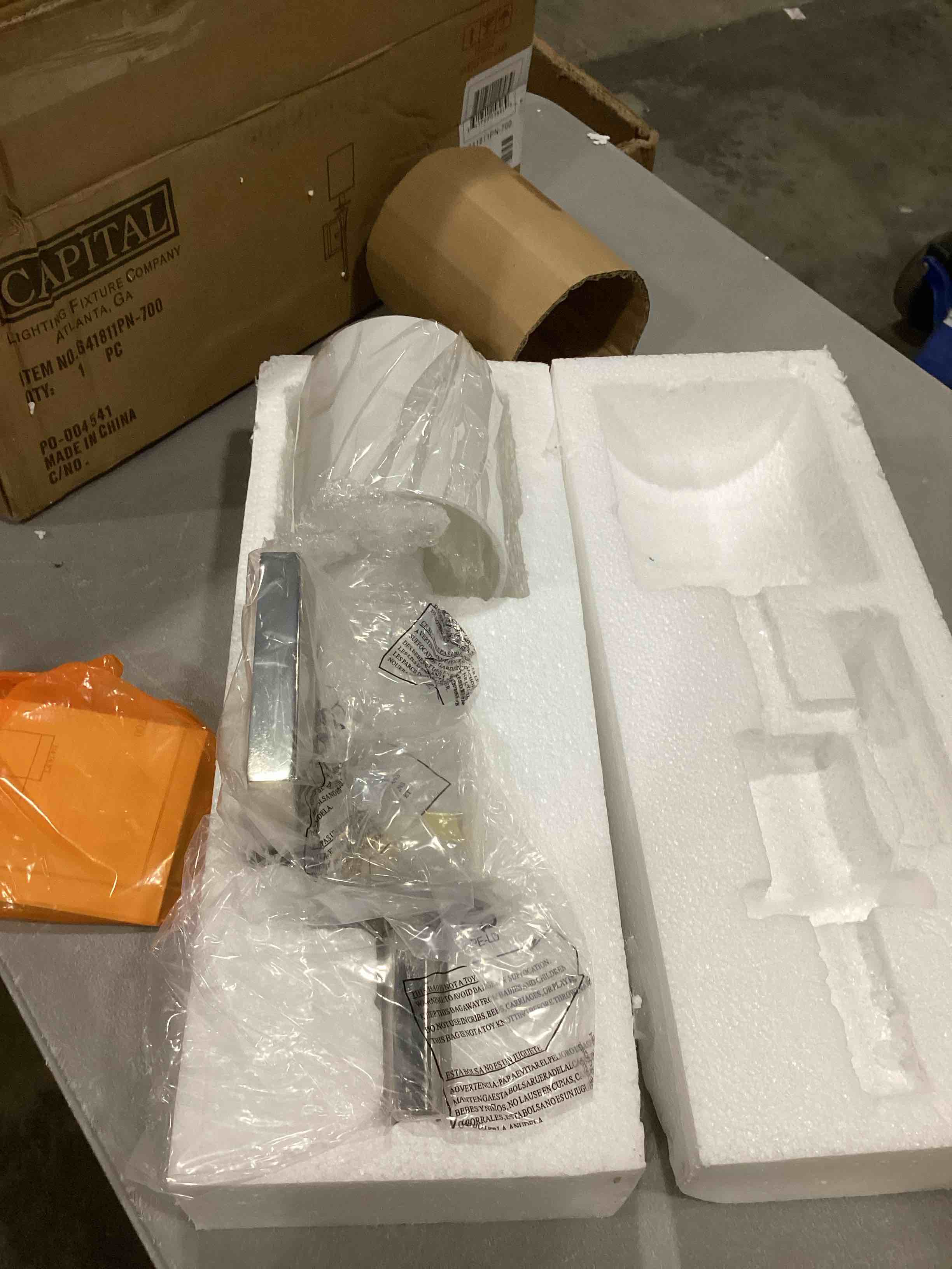 https://s3.amazonaws.com/lotting-images-prod/bidfta/PPE1449104_1741706106944.jpeg