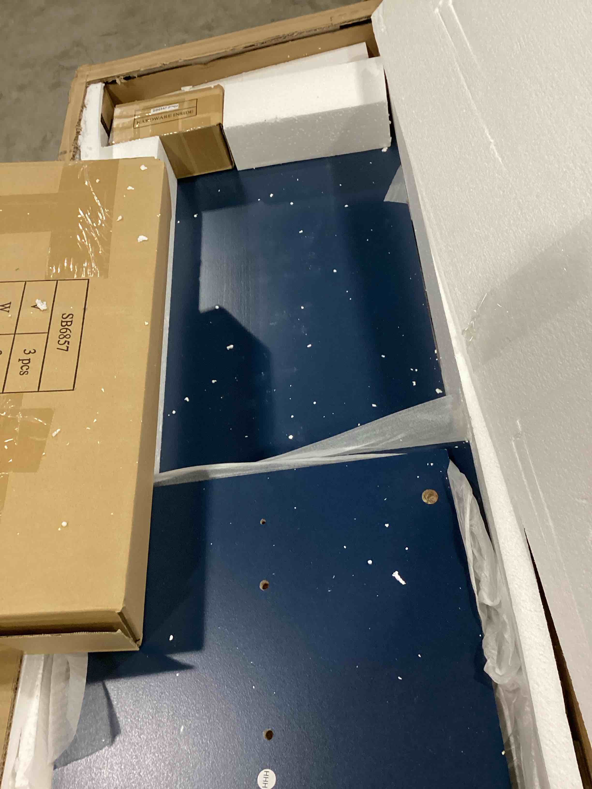 https://s3.amazonaws.com/lotting-images-prod/bidfta/PPE1449224_1741880546831.jpeg