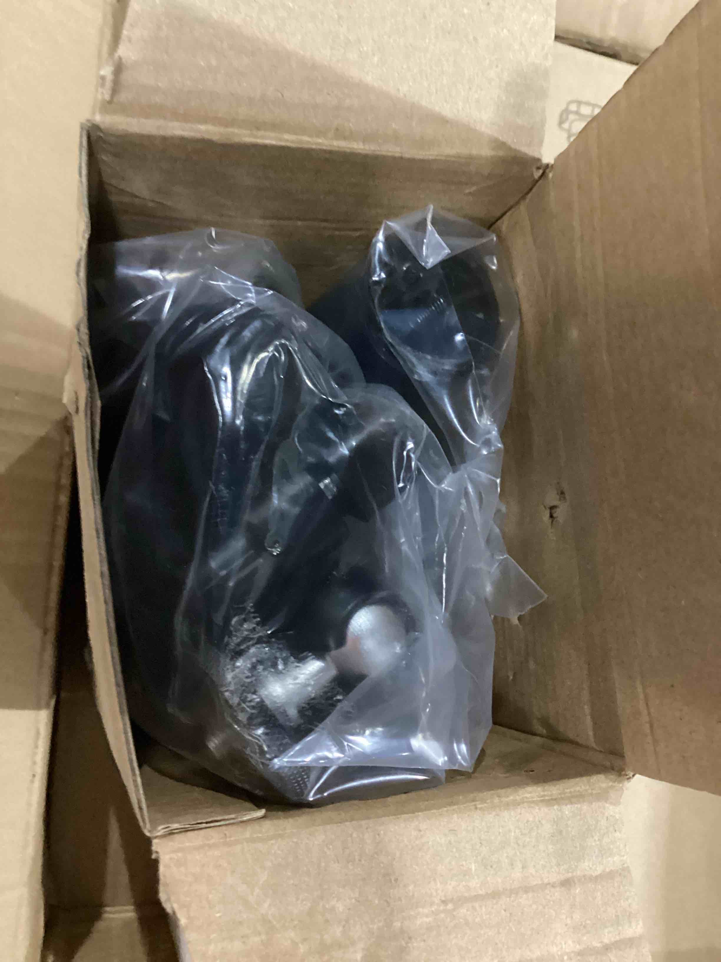 https://s3.amazonaws.com/lotting-images-prod/bidfta/PPE1449708_1744206123021.jpeg
