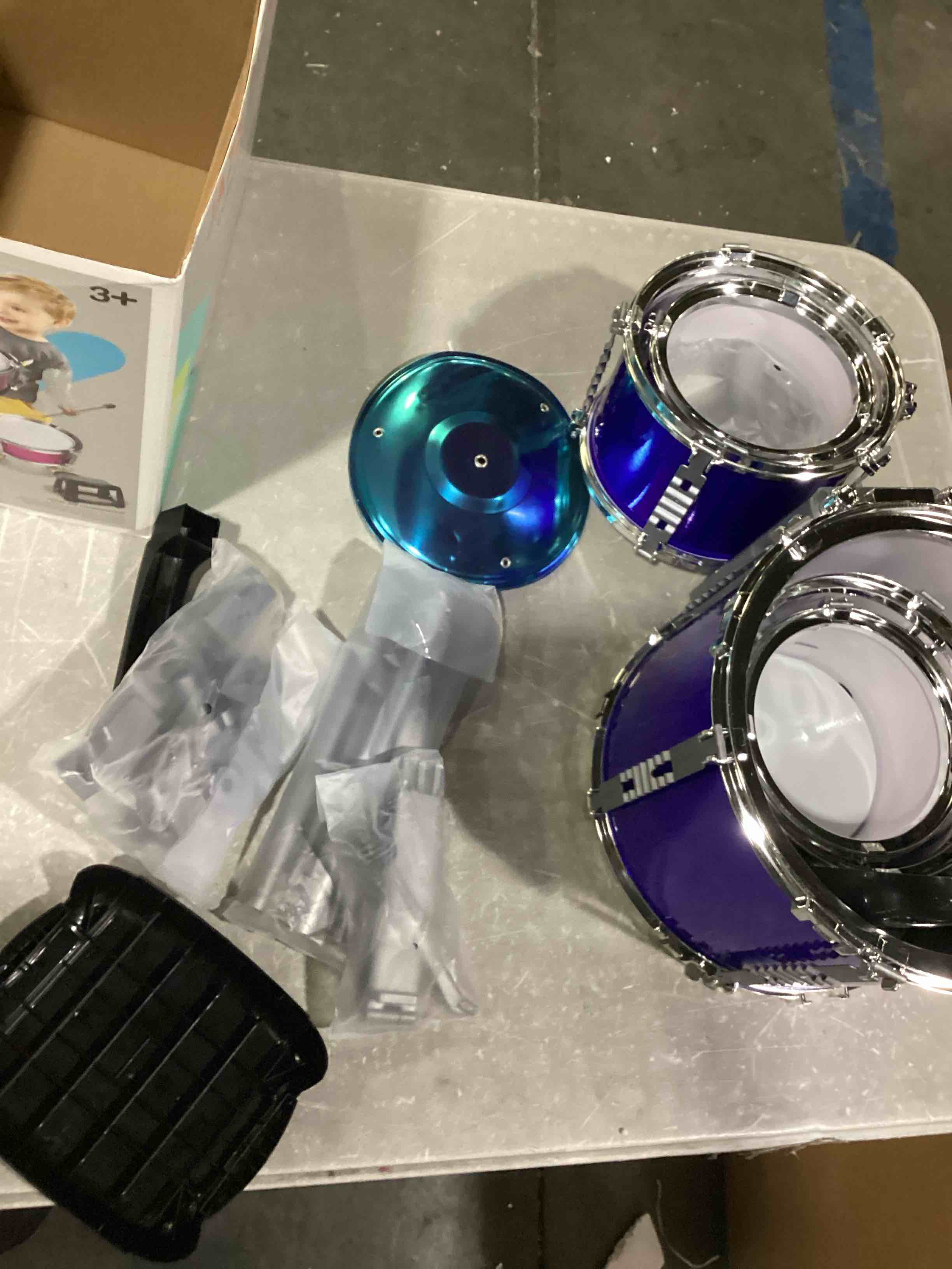 https://s3.amazonaws.com/lotting-images-prod/bidfta/PPE1450028_1738597882731.jpeg