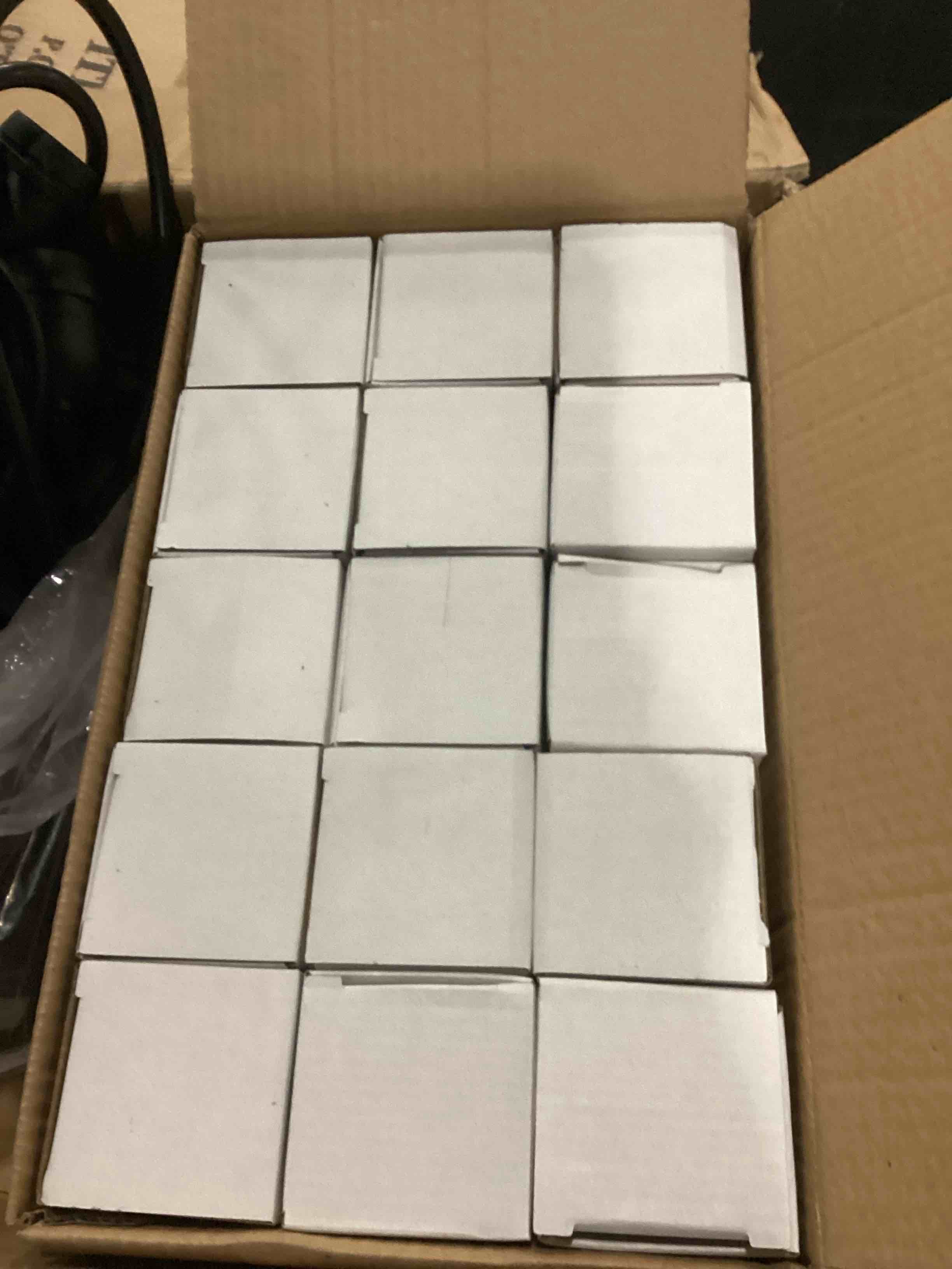 https://s3.amazonaws.com/lotting-images-prod/bidfta/PPE1450132_1738683399131.jpeg