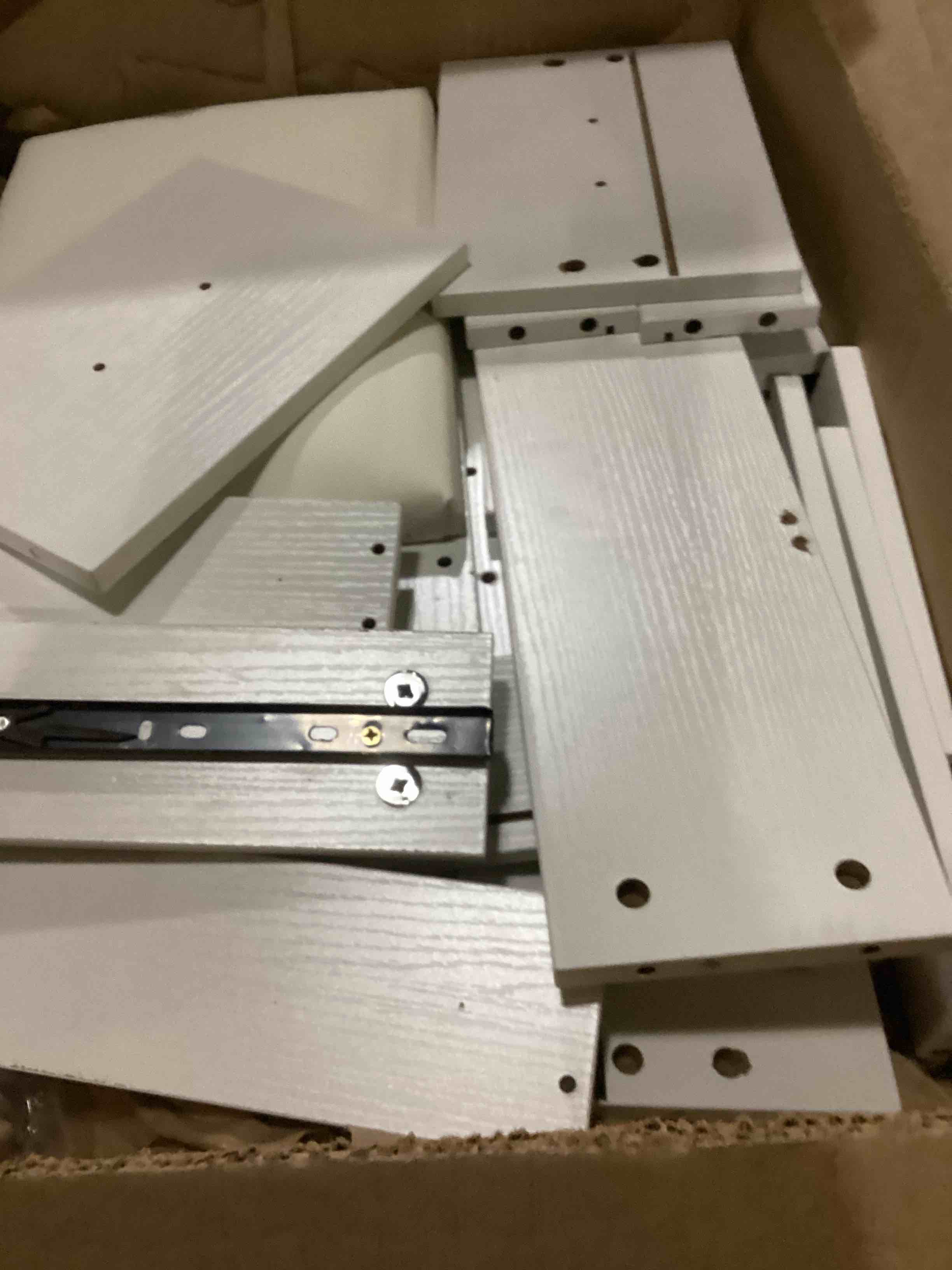 https://s3.amazonaws.com/lotting-images-prod/bidfta/PPE1450766_1739540065140.jpeg