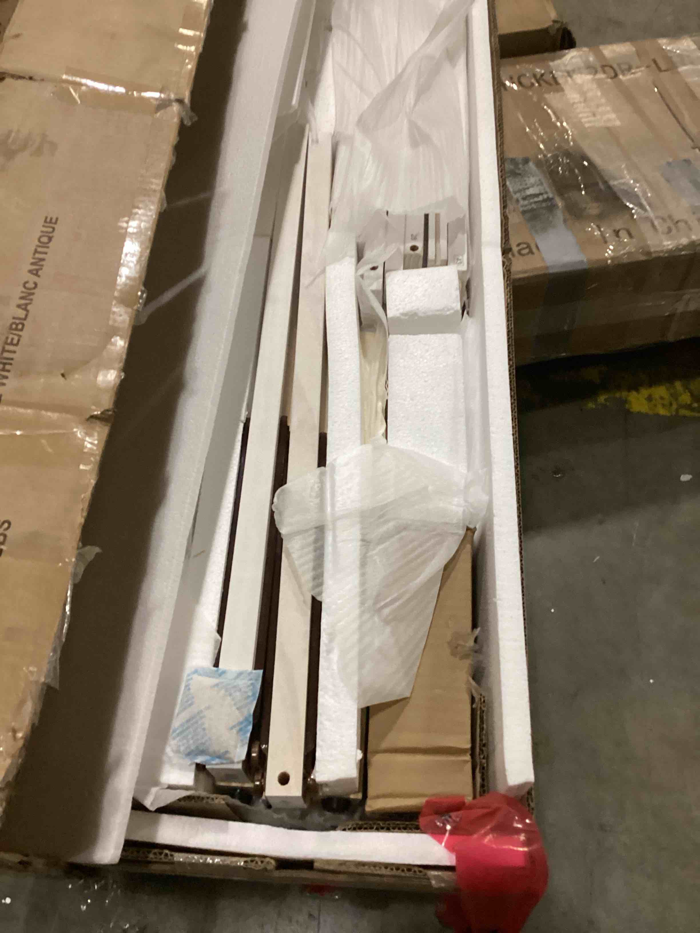 https://s3.amazonaws.com/lotting-images-prod/bidfta/PPE1451926_1740593009541.jpeg