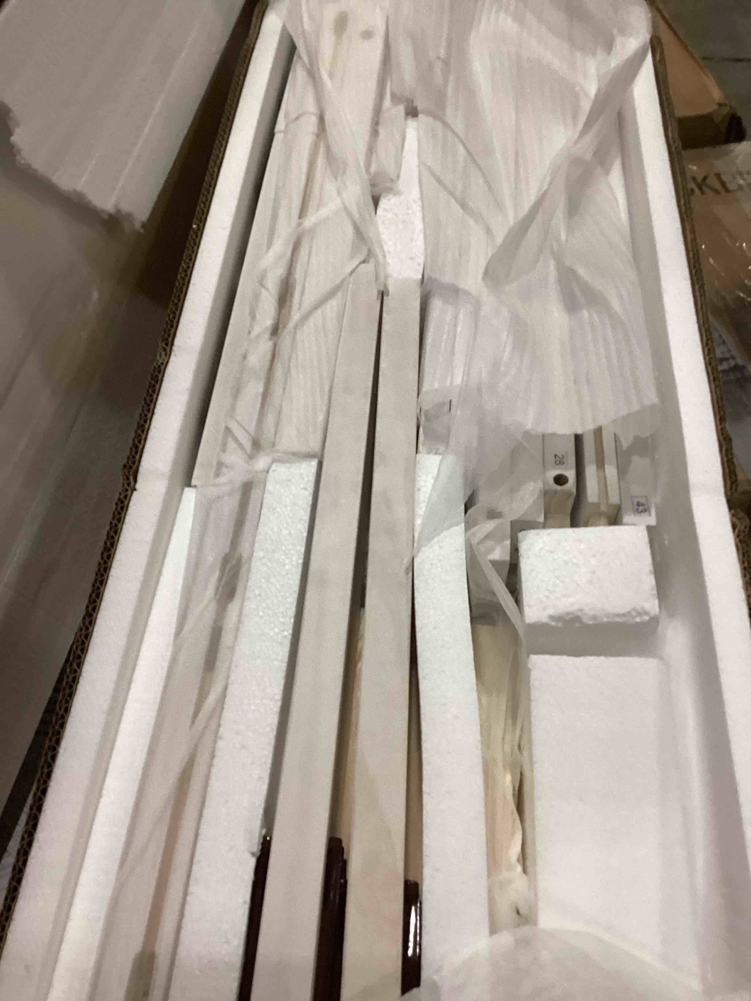 https://s3.amazonaws.com/lotting-images-prod/bidfta/PPE1451926_1740593013278.jpeg