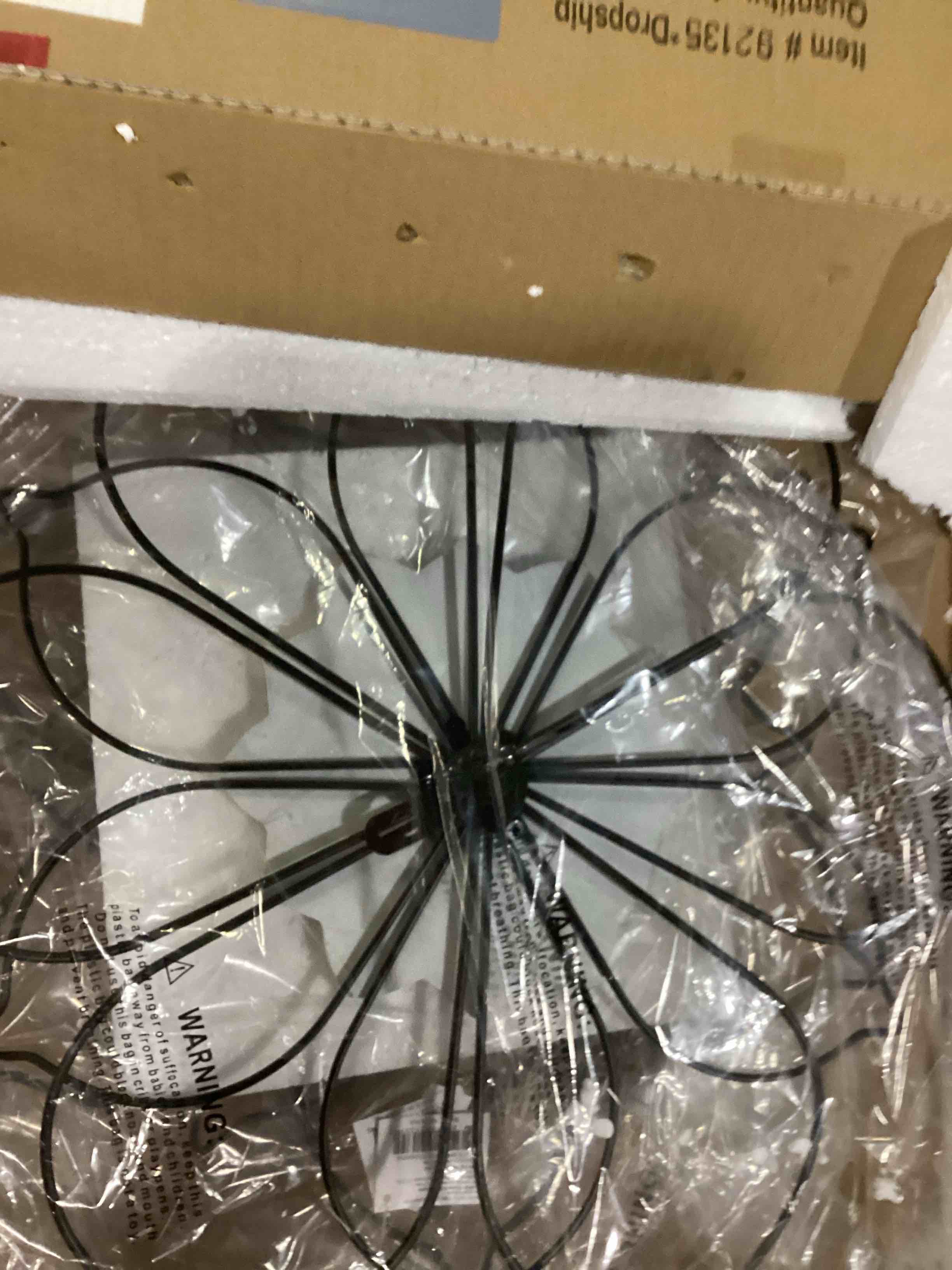 https://s3.amazonaws.com/lotting-images-prod/bidfta/PPE1452084_1740679347851.jpeg
