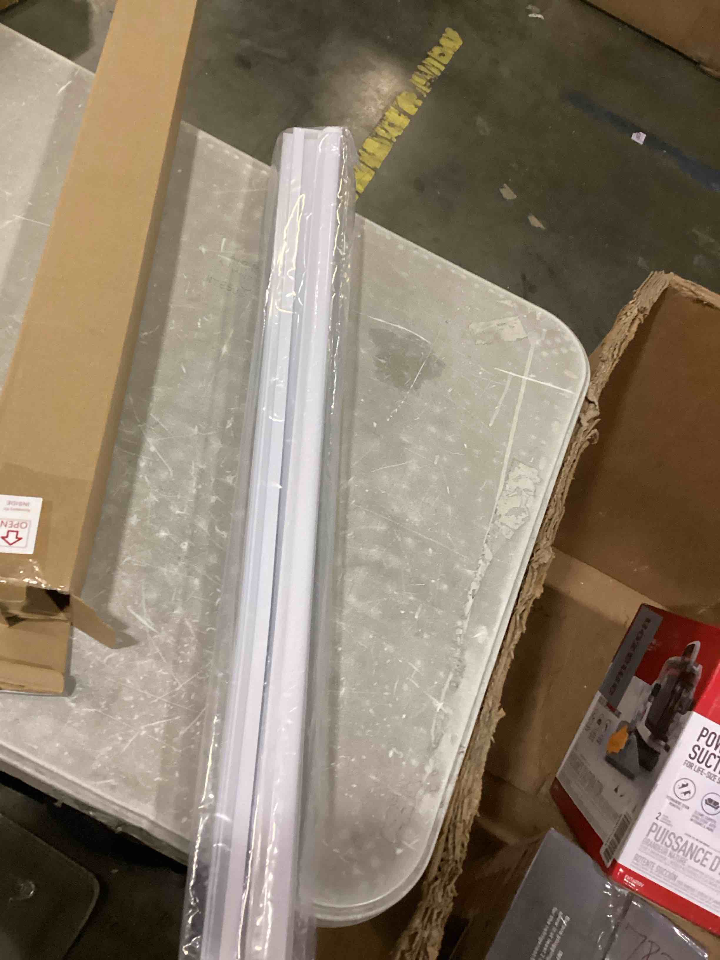 https://s3.amazonaws.com/lotting-images-prod/bidfta/PPE1452121_1740744417549.jpeg