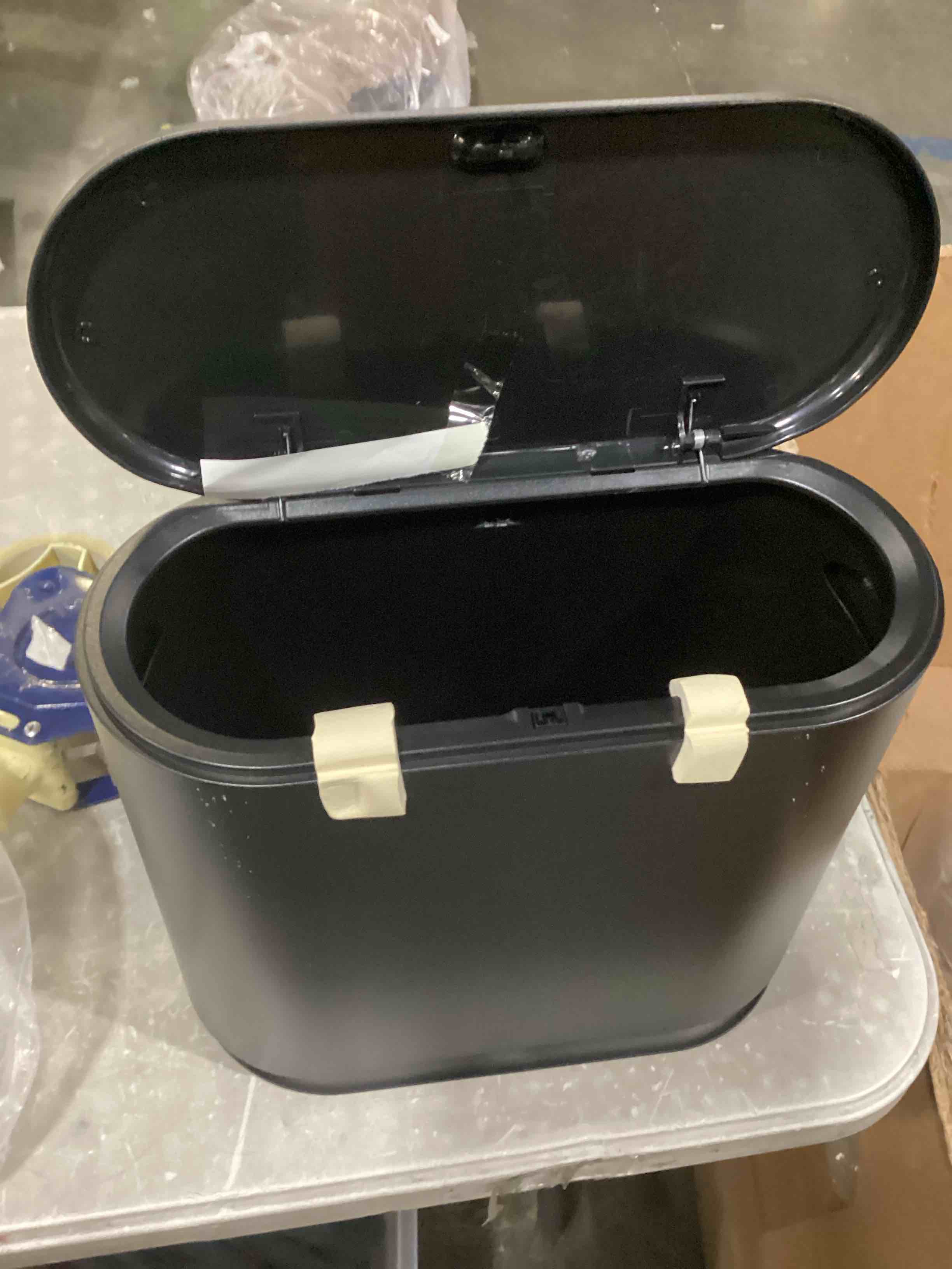 https://s3.amazonaws.com/lotting-images-prod/bidfta/PPE1452578_1741276389619.jpeg