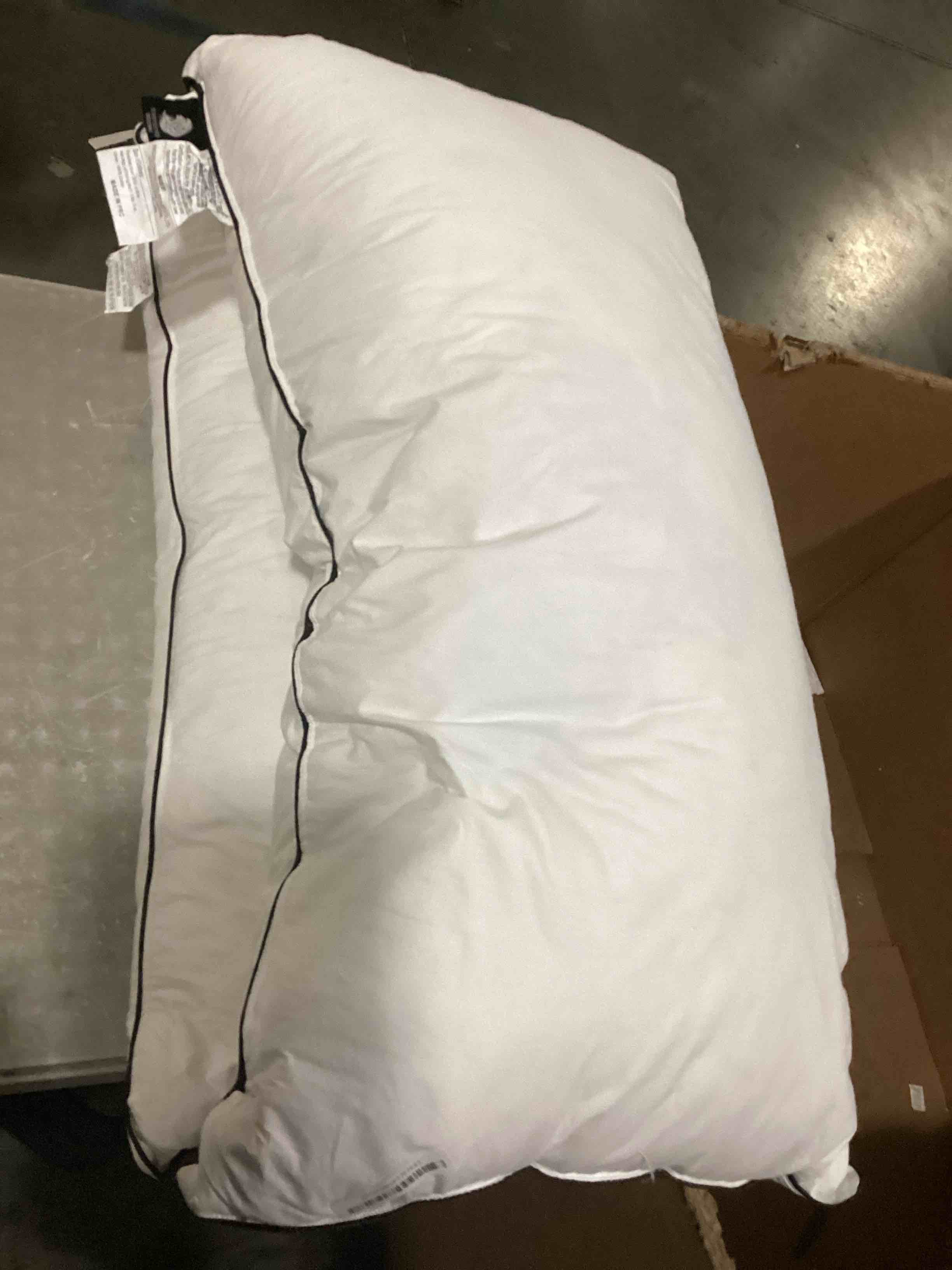 https://s3.amazonaws.com/lotting-images-prod/bidfta/PPE1452842_1741612412830.jpeg
