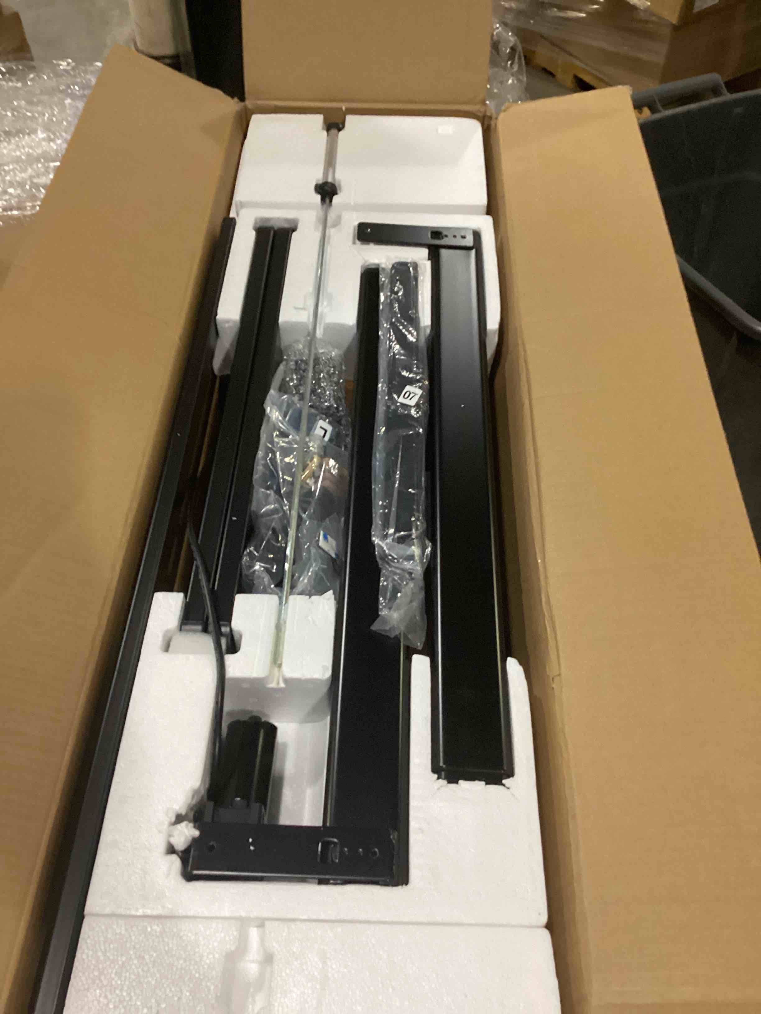 https://s3.amazonaws.com/lotting-images-prod/bidfta/PPE1452908_1741627537996.jpeg
