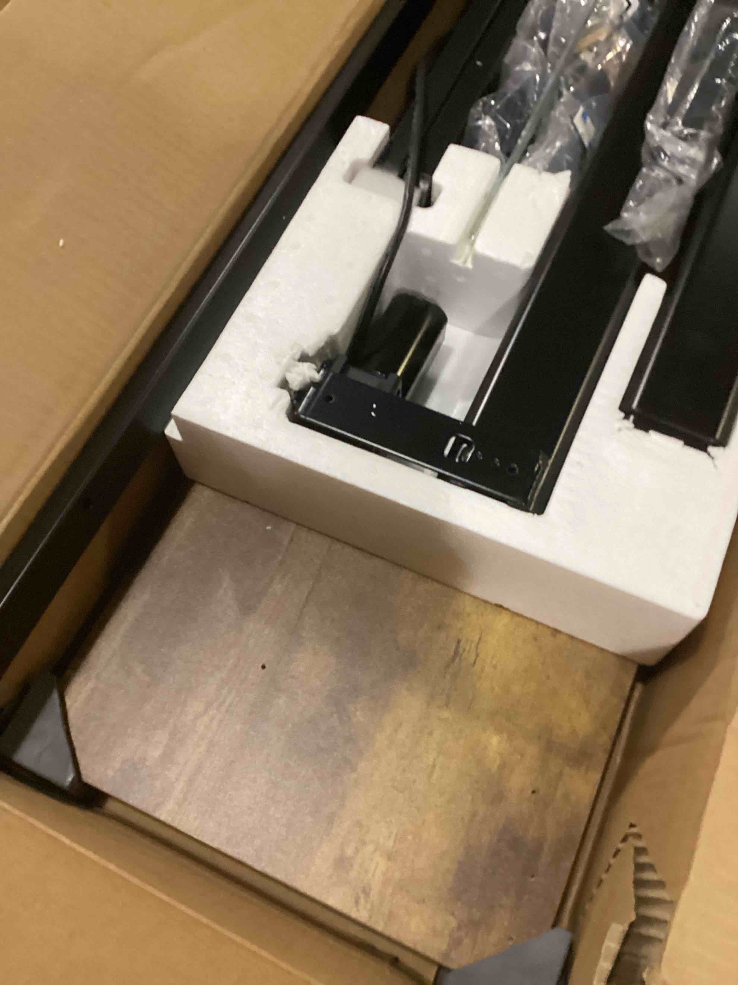 https://s3.amazonaws.com/lotting-images-prod/bidfta/PPE1452908_1741627543548.jpeg