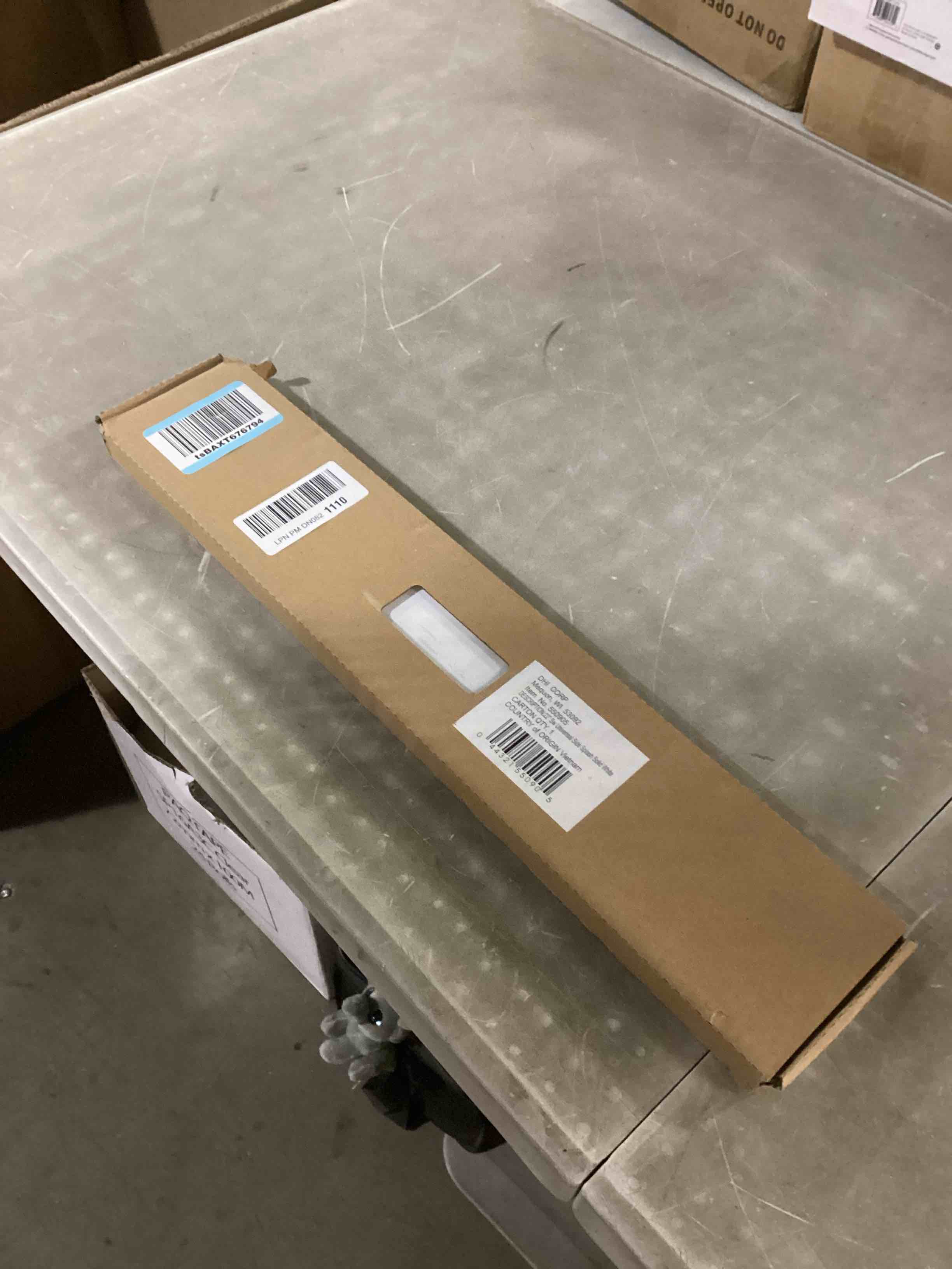 https://s3.amazonaws.com/lotting-images-prod/bidfta/PPE1454118_1741180831777.jpeg