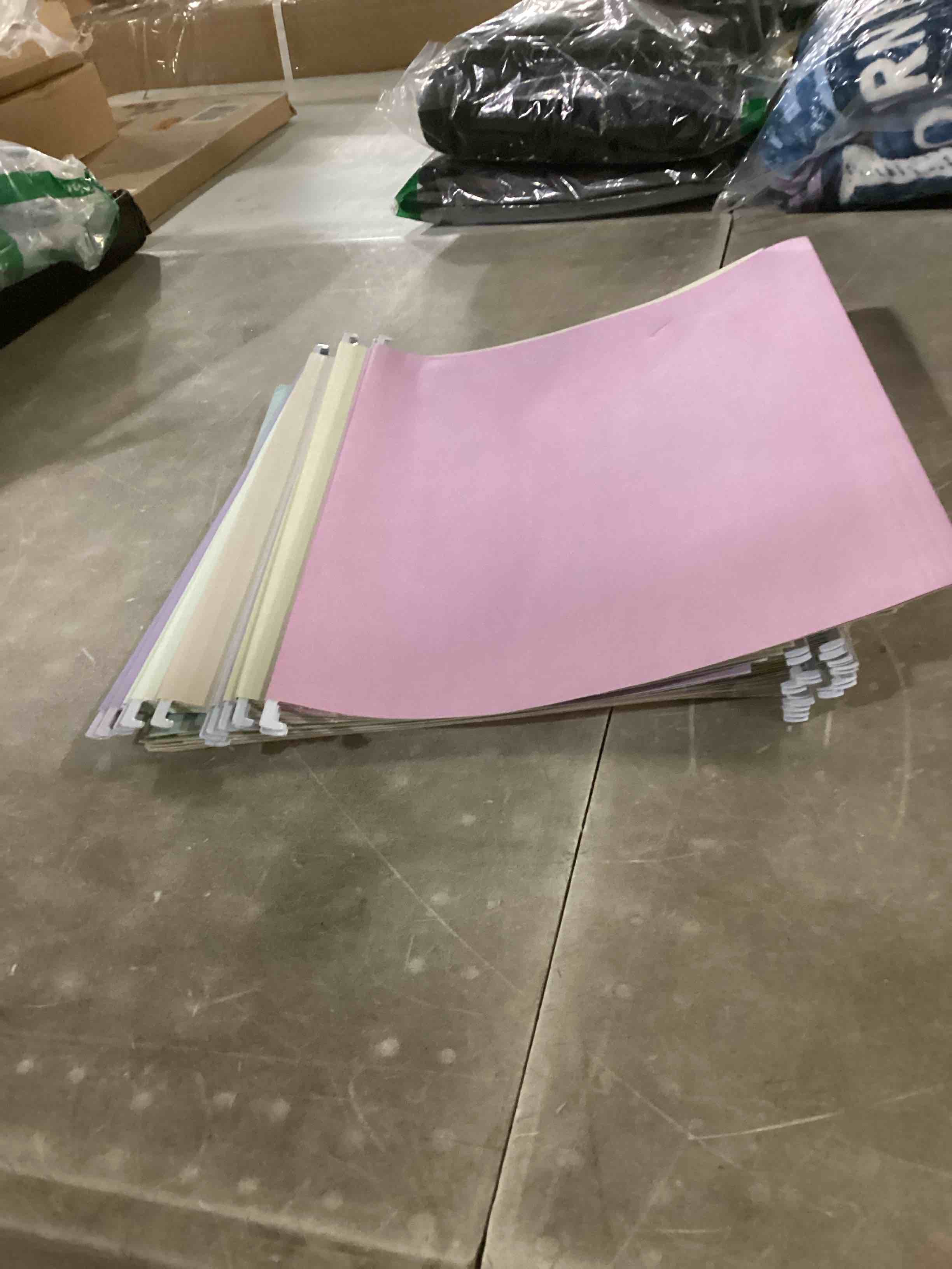 https://s3.amazonaws.com/lotting-images-prod/bidfta/PPE1454284_1741269810354.jpeg