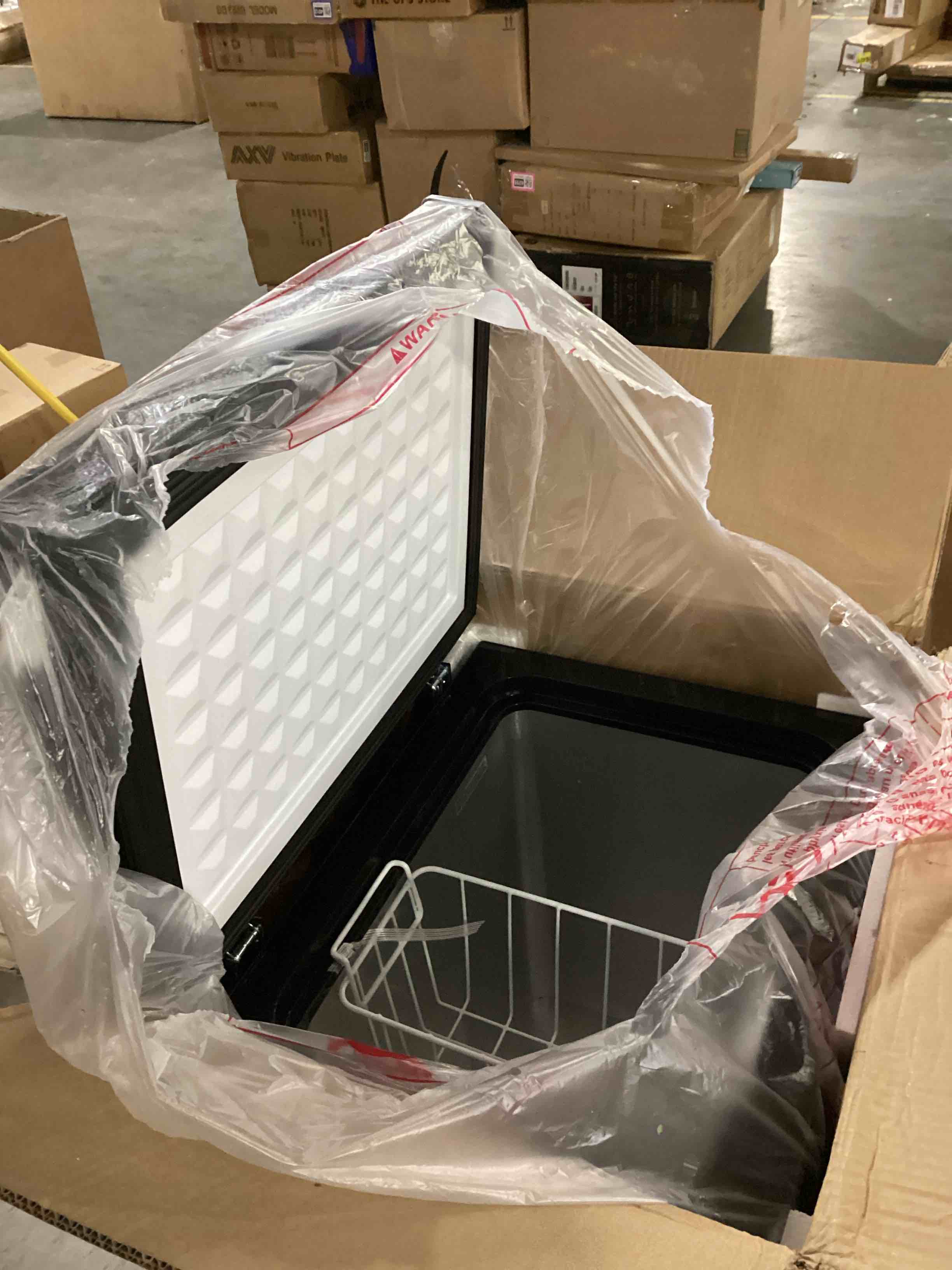 https://s3.amazonaws.com/lotting-images-prod/bidfta/PPE1454516_1741616447254.jpeg