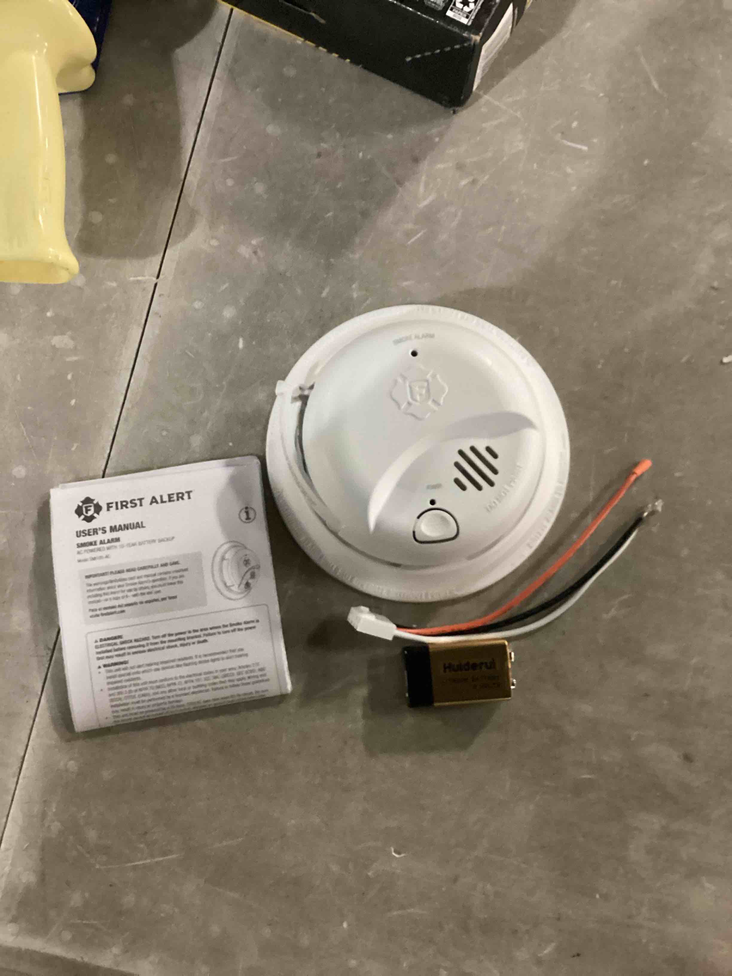 https://s3.amazonaws.com/lotting-images-prod/bidfta/PPE1454564_1741694195639.jpeg