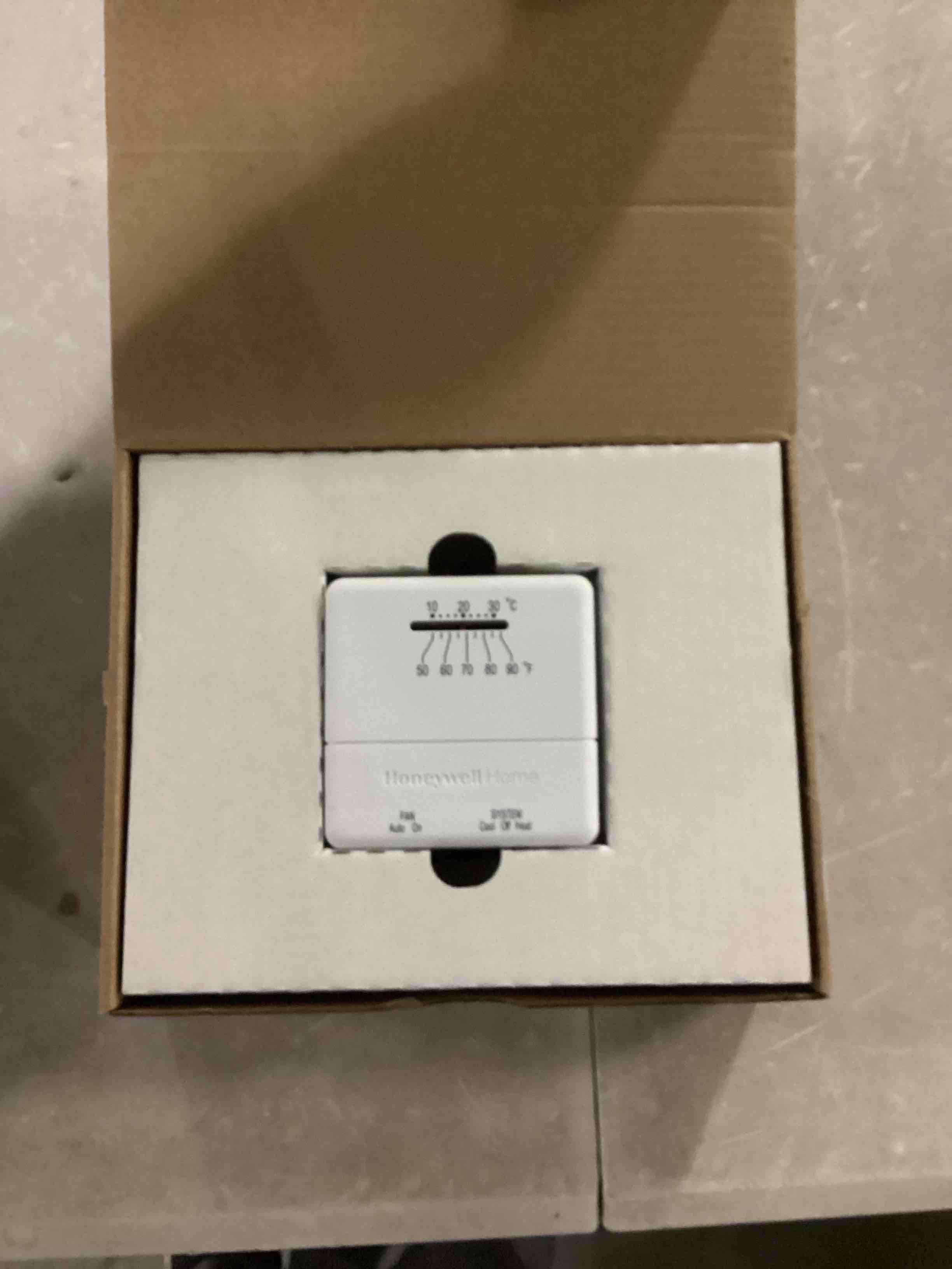 https://s3.amazonaws.com/lotting-images-prod/bidfta/PPE1455242_1741977161642.jpeg