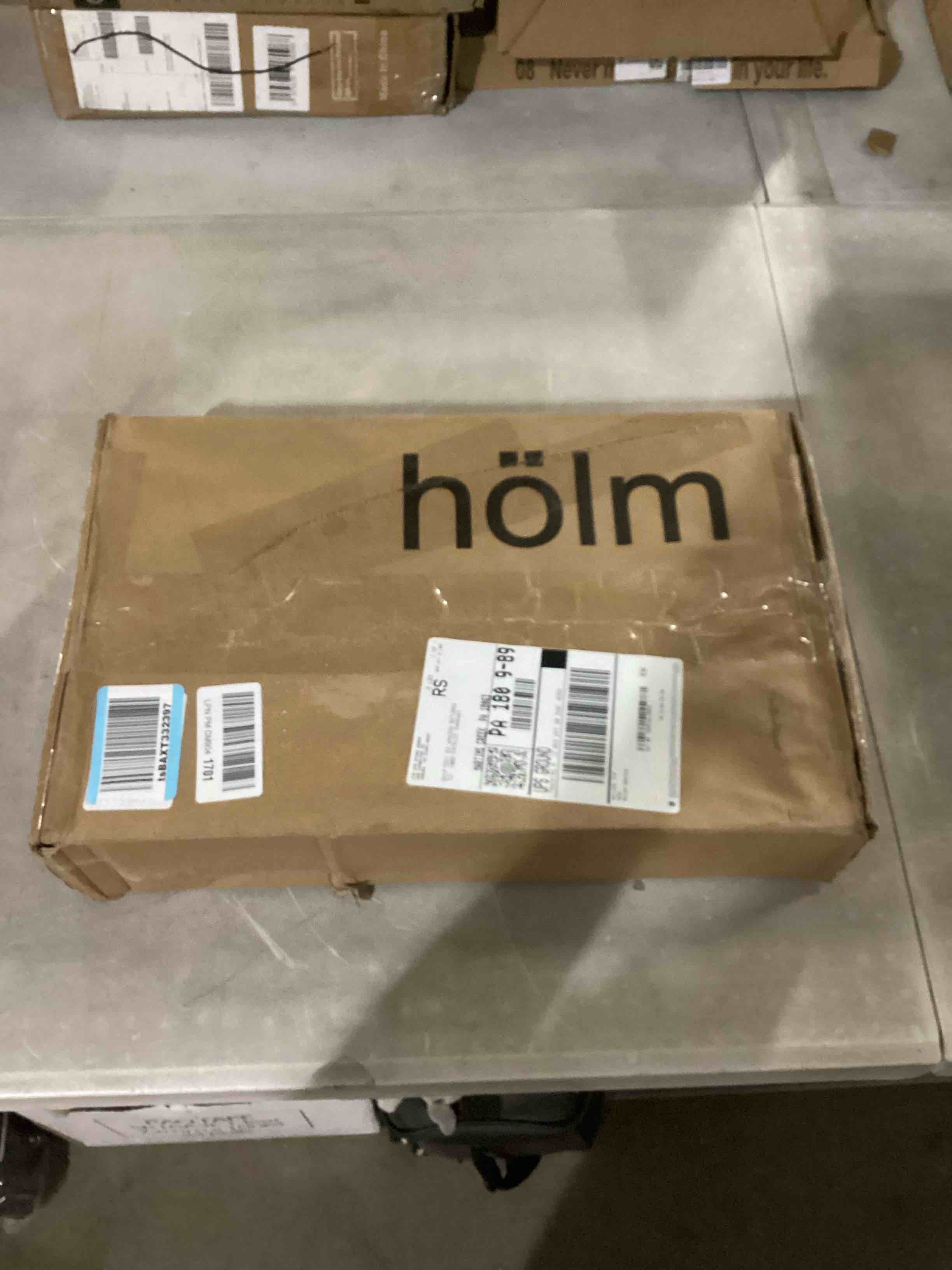 https://s3.amazonaws.com/lotting-images-prod/bidfta/PPE1455727_1742571282192.jpeg