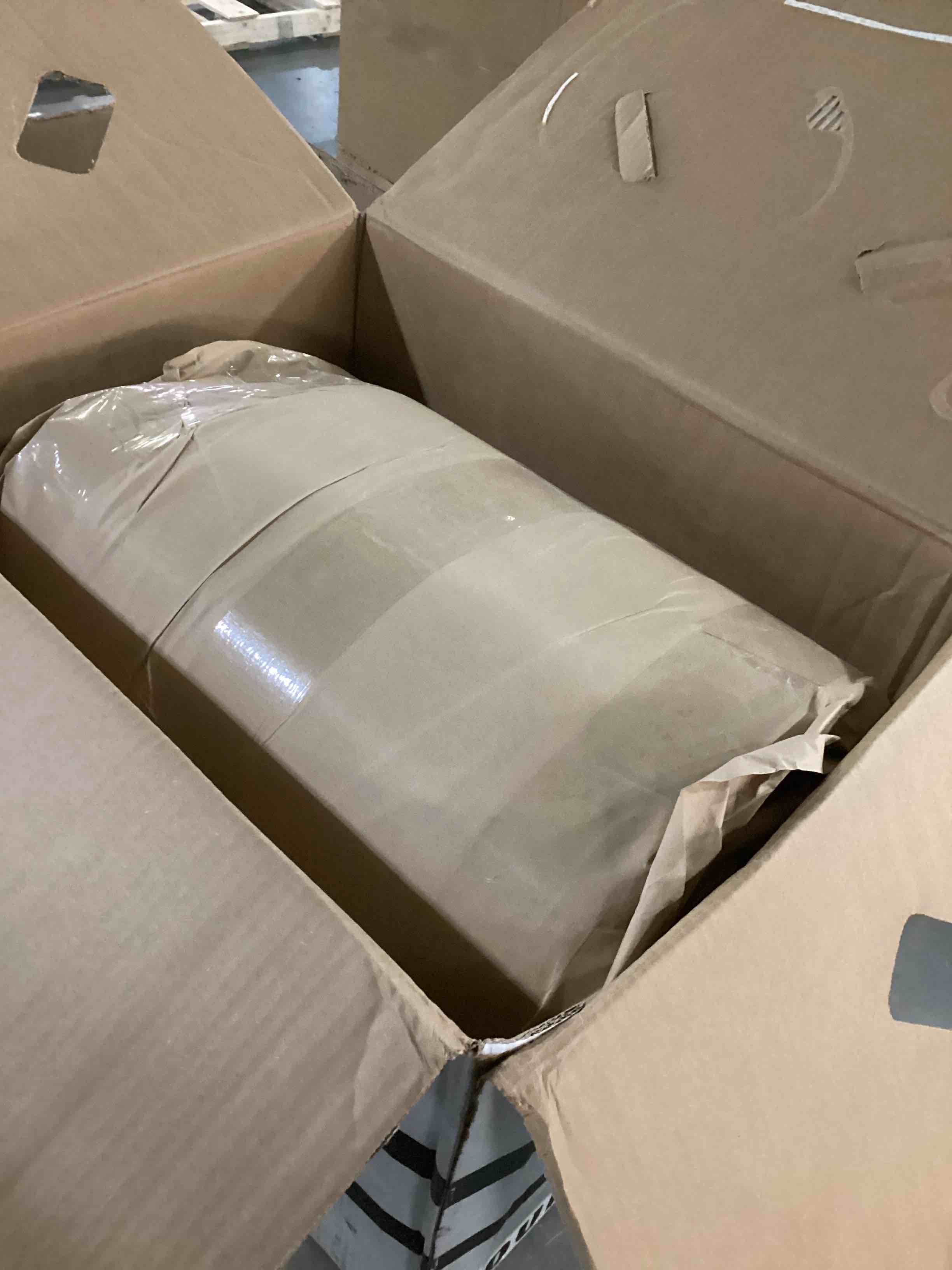 https://s3.amazonaws.com/lotting-images-prod/bidfta/PPE1455731_1742571800683.jpeg