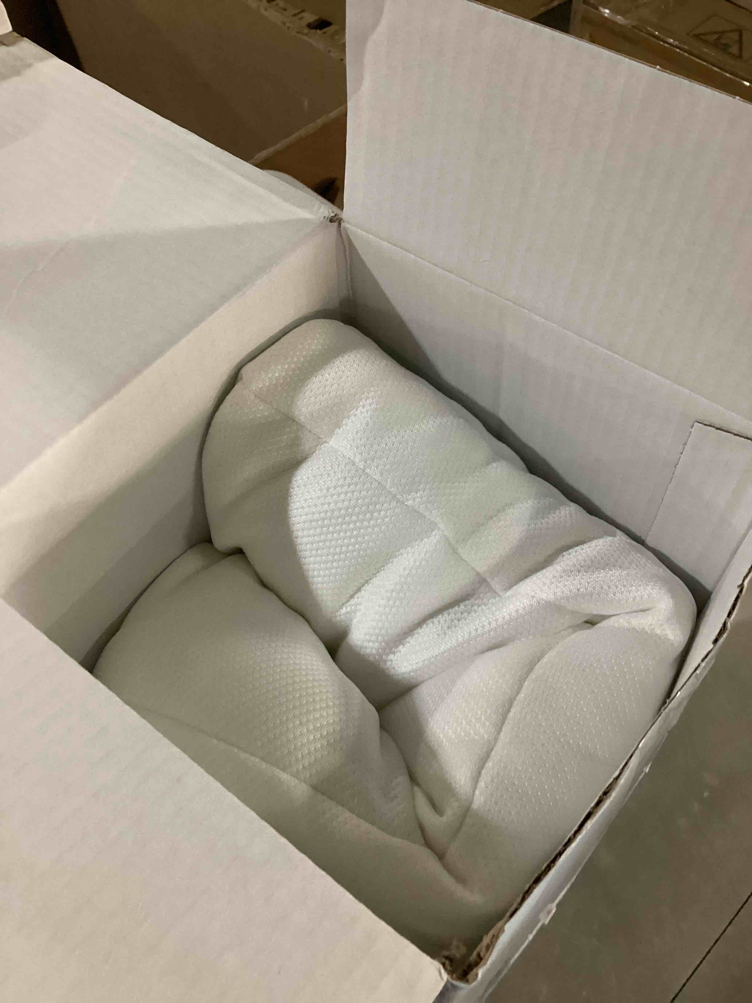 https://s3.amazonaws.com/lotting-images-prod/bidfta/PPE1455795_1742817743041.jpeg