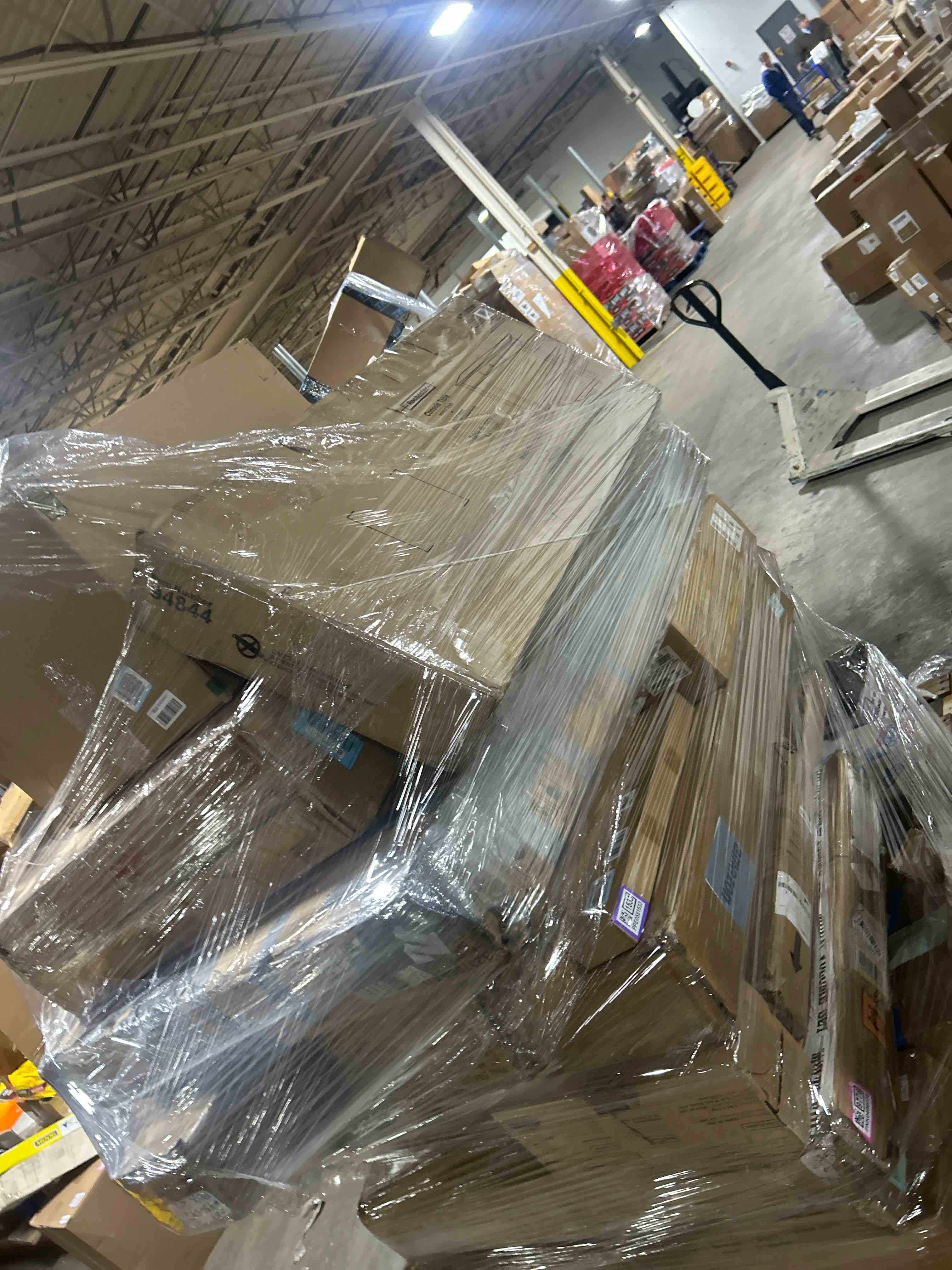 https://s3.amazonaws.com/lotting-images-prod/bidfta/PPE1459357_1734725481038.jpeg