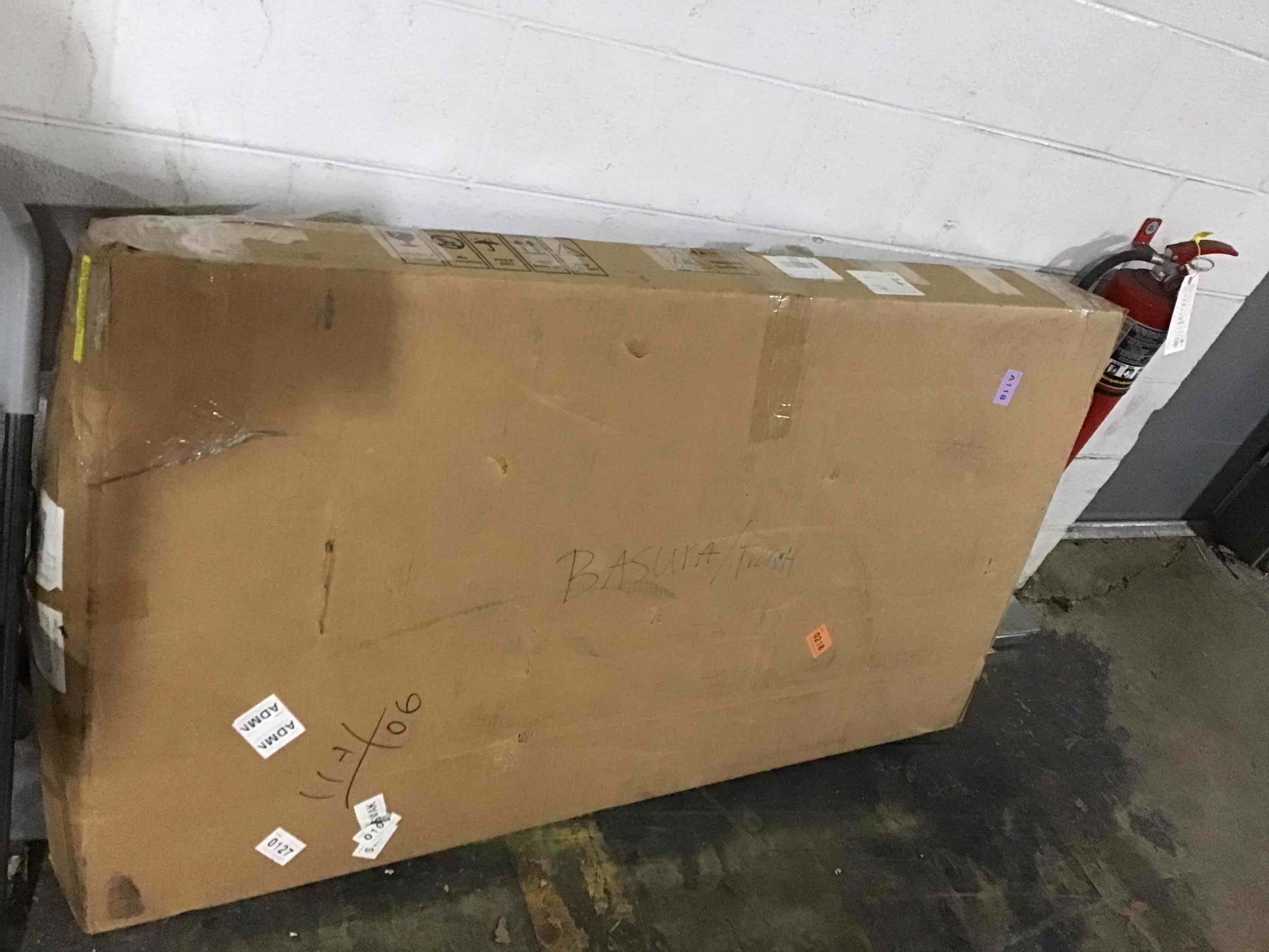 https://s3.amazonaws.com/lotting-images-prod/bidfta/PPE1459857_1755185970841.jpeg