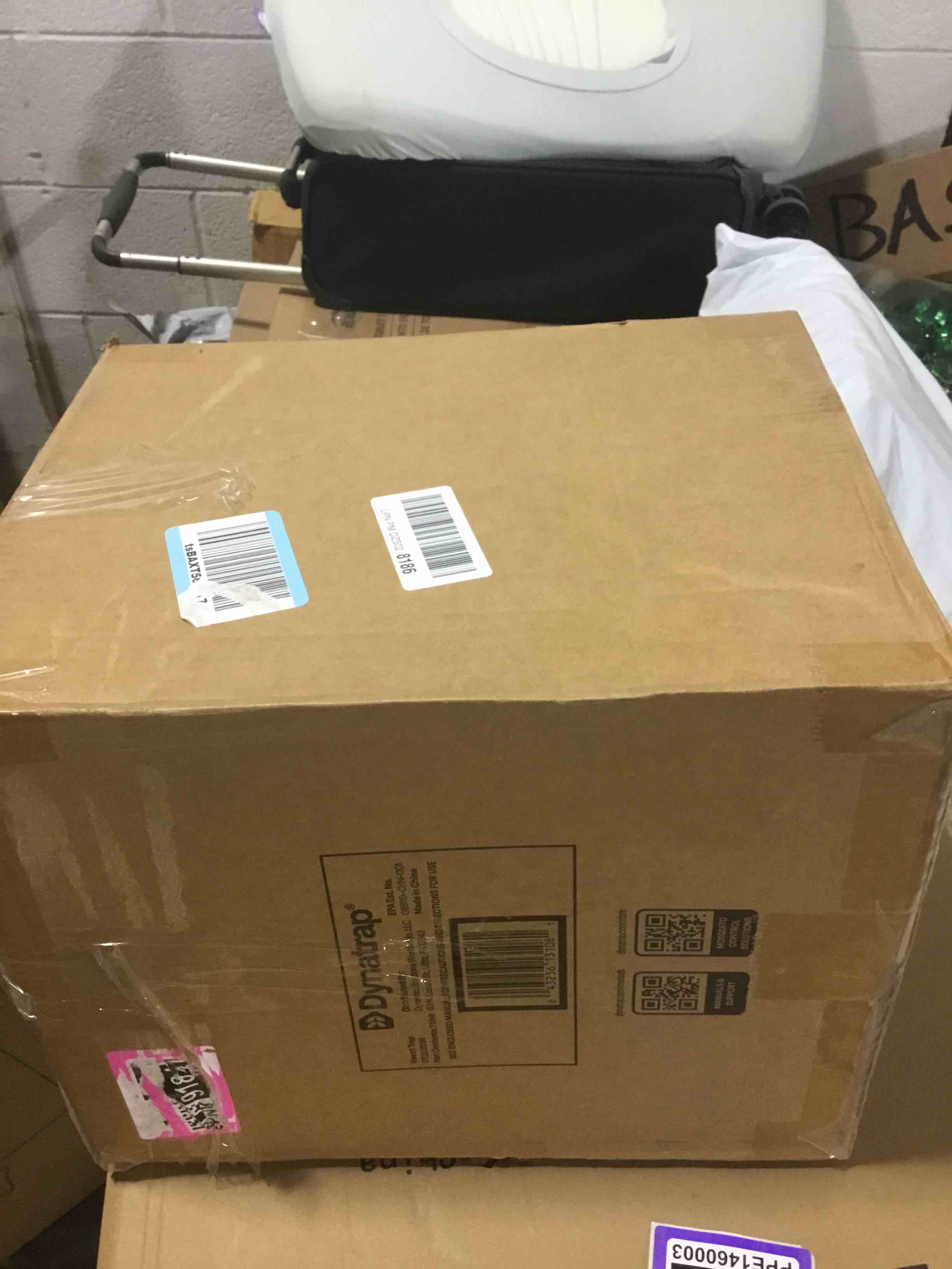 https://s3.amazonaws.com/lotting-images-prod/bidfta/PPE1460001_1756845903660.jpeg
