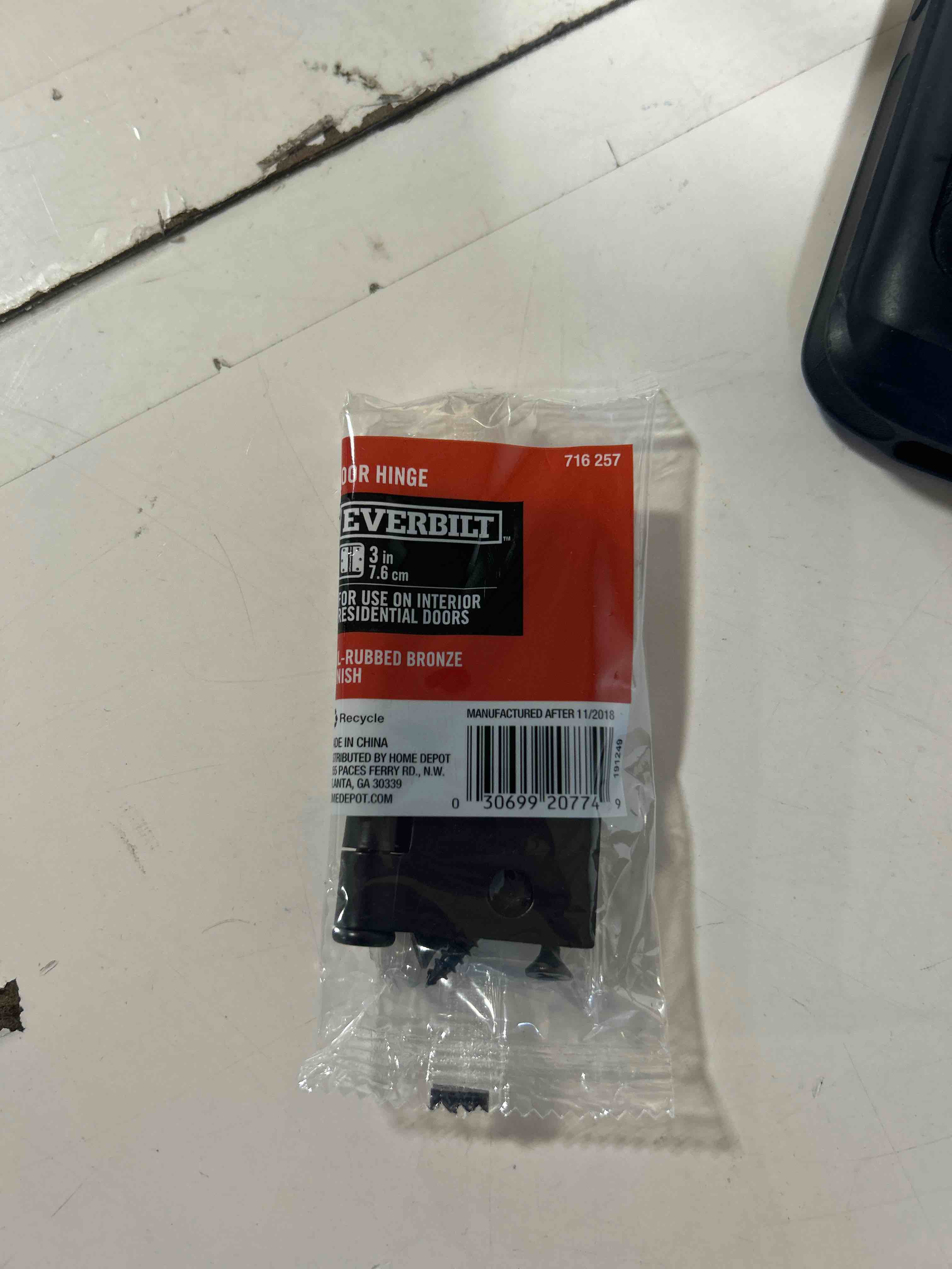 https://s3.amazonaws.com/lotting-images-prod/bidfta/PPE1460092_1759499079958.jpeg