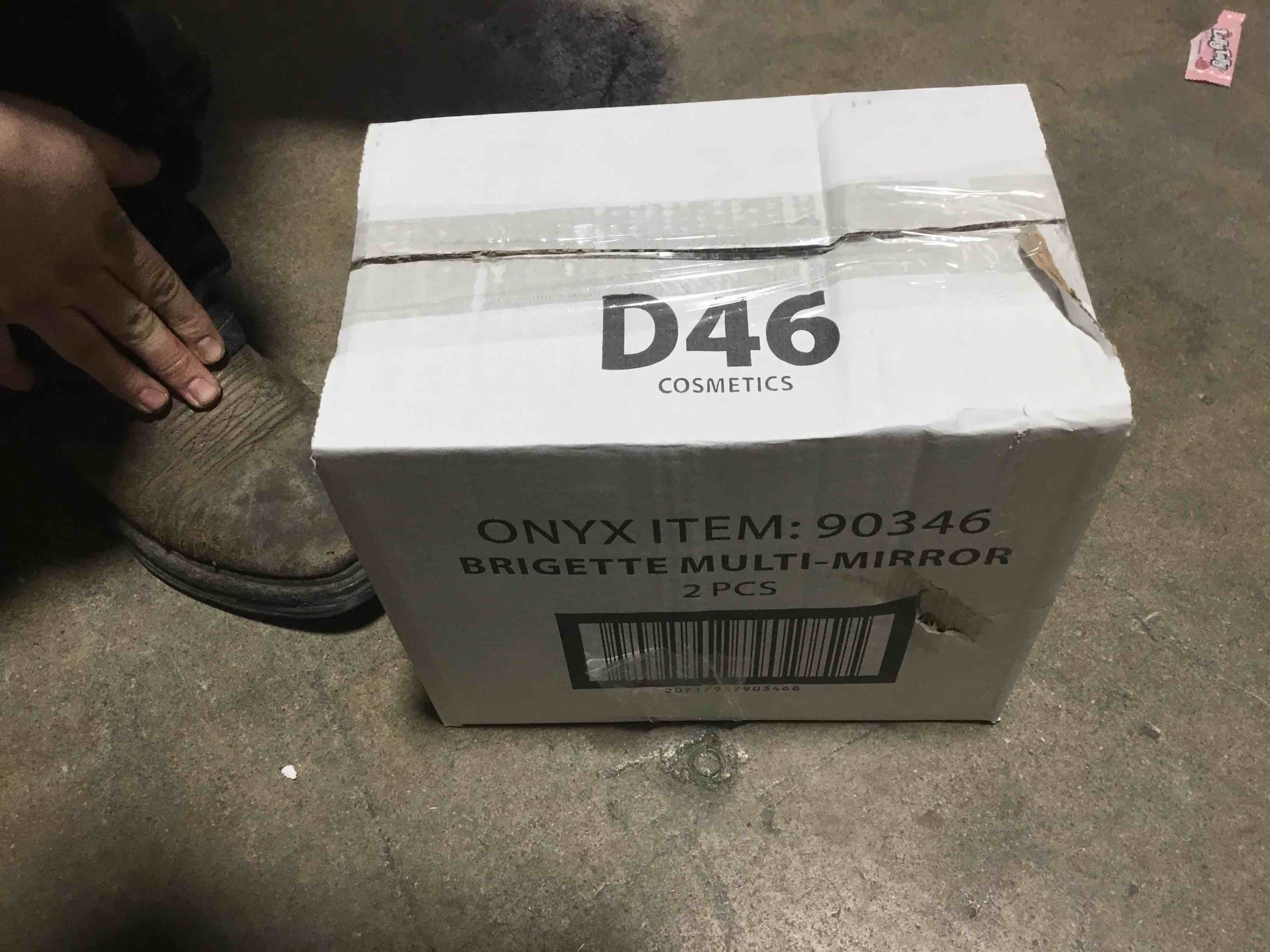 Condition photo showing New/Like New for Miscellaneous aquarium decor (items may vary)