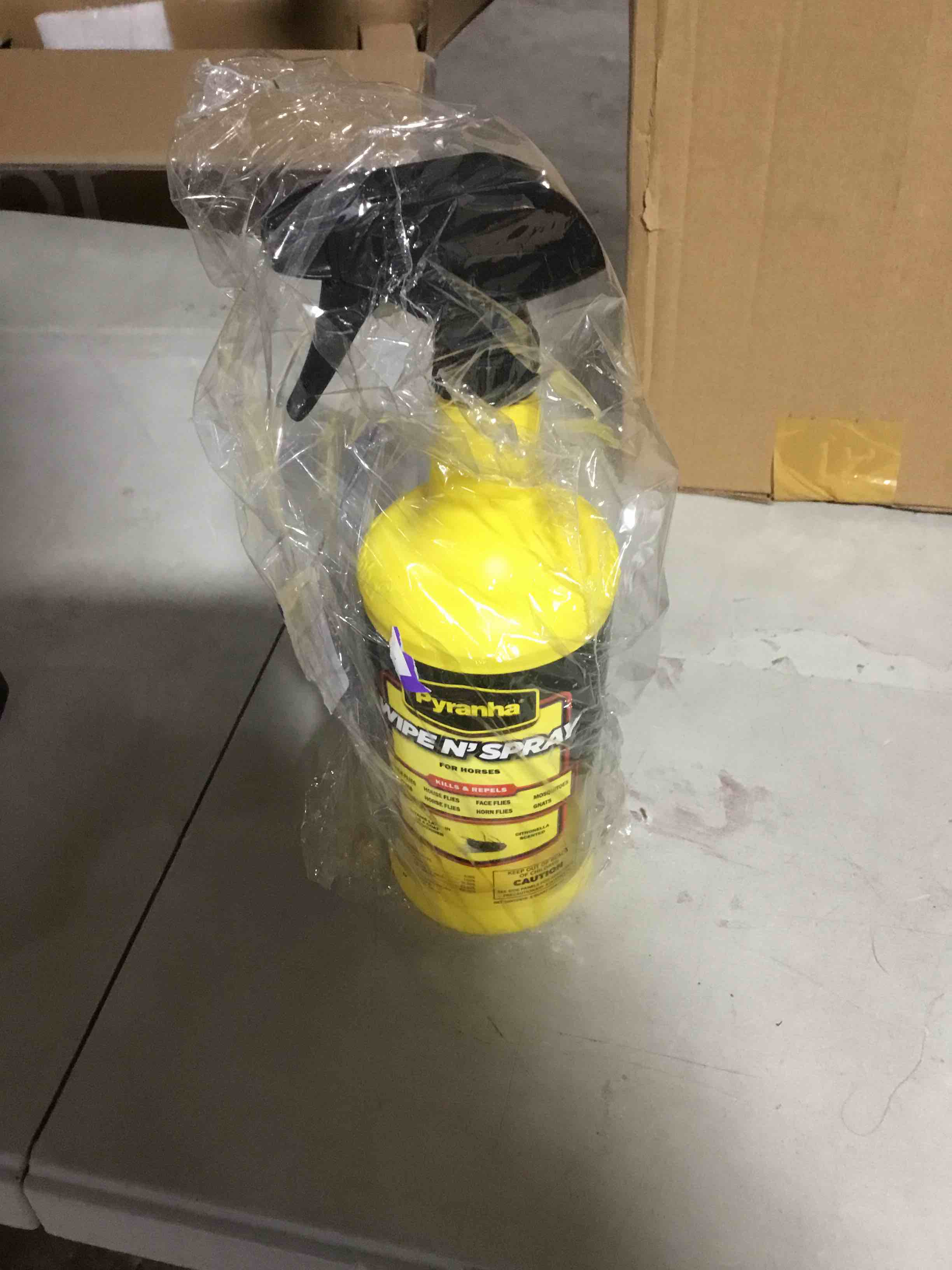 Condition photo showing New/Like New for Pyranha 17210585 Horse Wipe 'N Spray Fly Repellant, 1-Qt. - Quantity 12