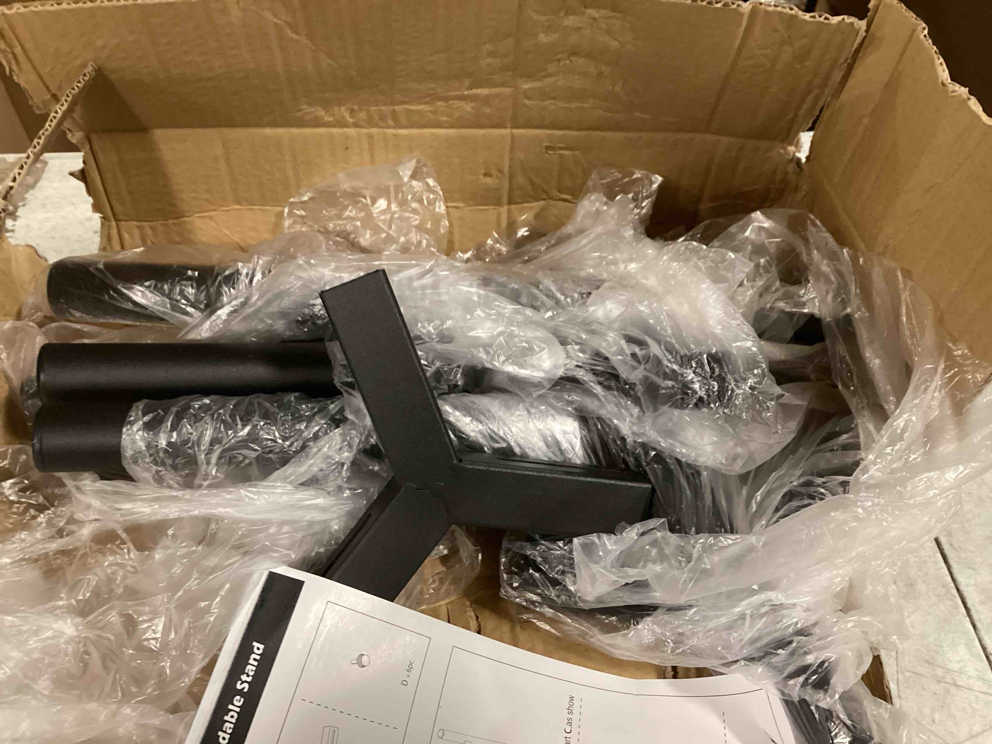 https://s3.amazonaws.com/lotting-images-prod/bidfta/PPE1463465_1732567893266.jpeg