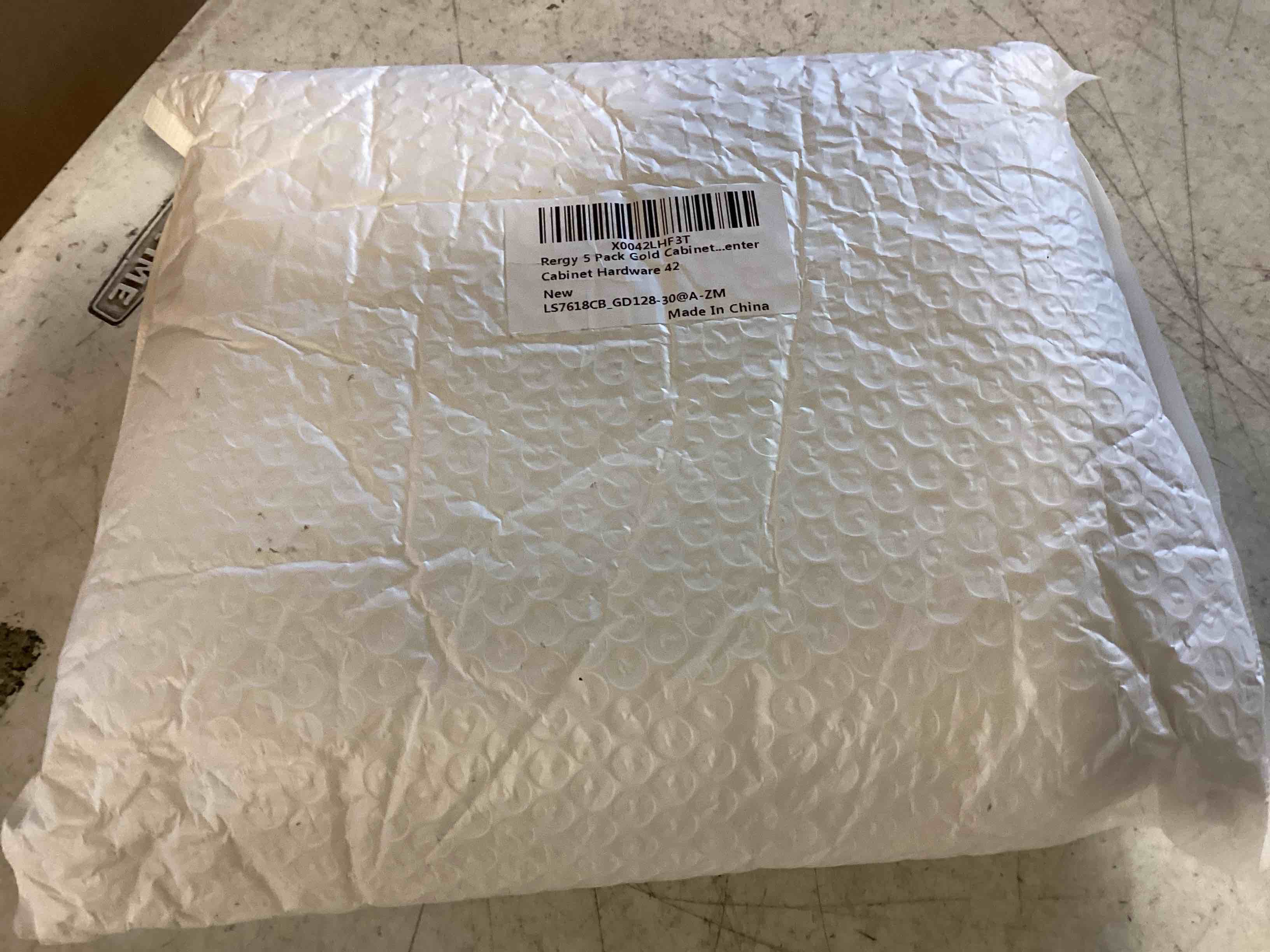 https://s3.amazonaws.com/lotting-images-prod/bidfta/PPE1463779_1732654299511.jpeg