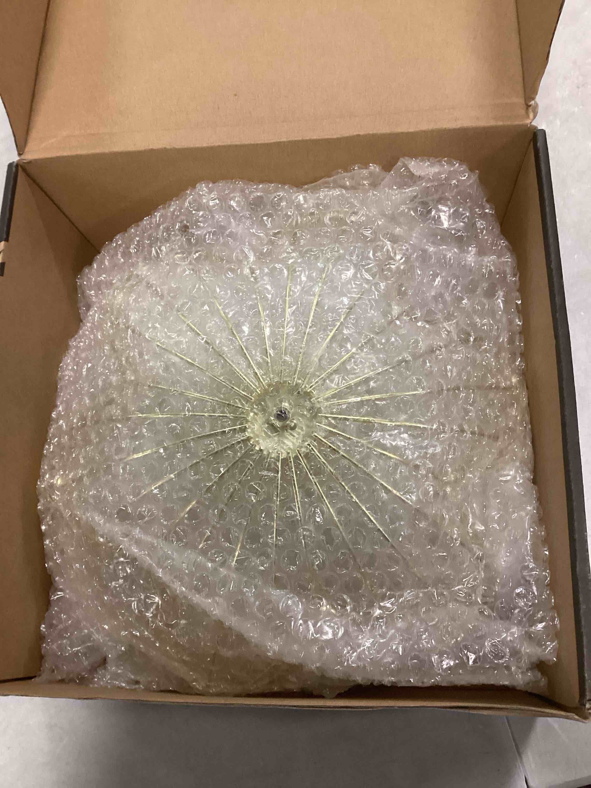 https://s3.amazonaws.com/lotting-images-prod/bidfta/PPE1465221_1733428397135.jpeg