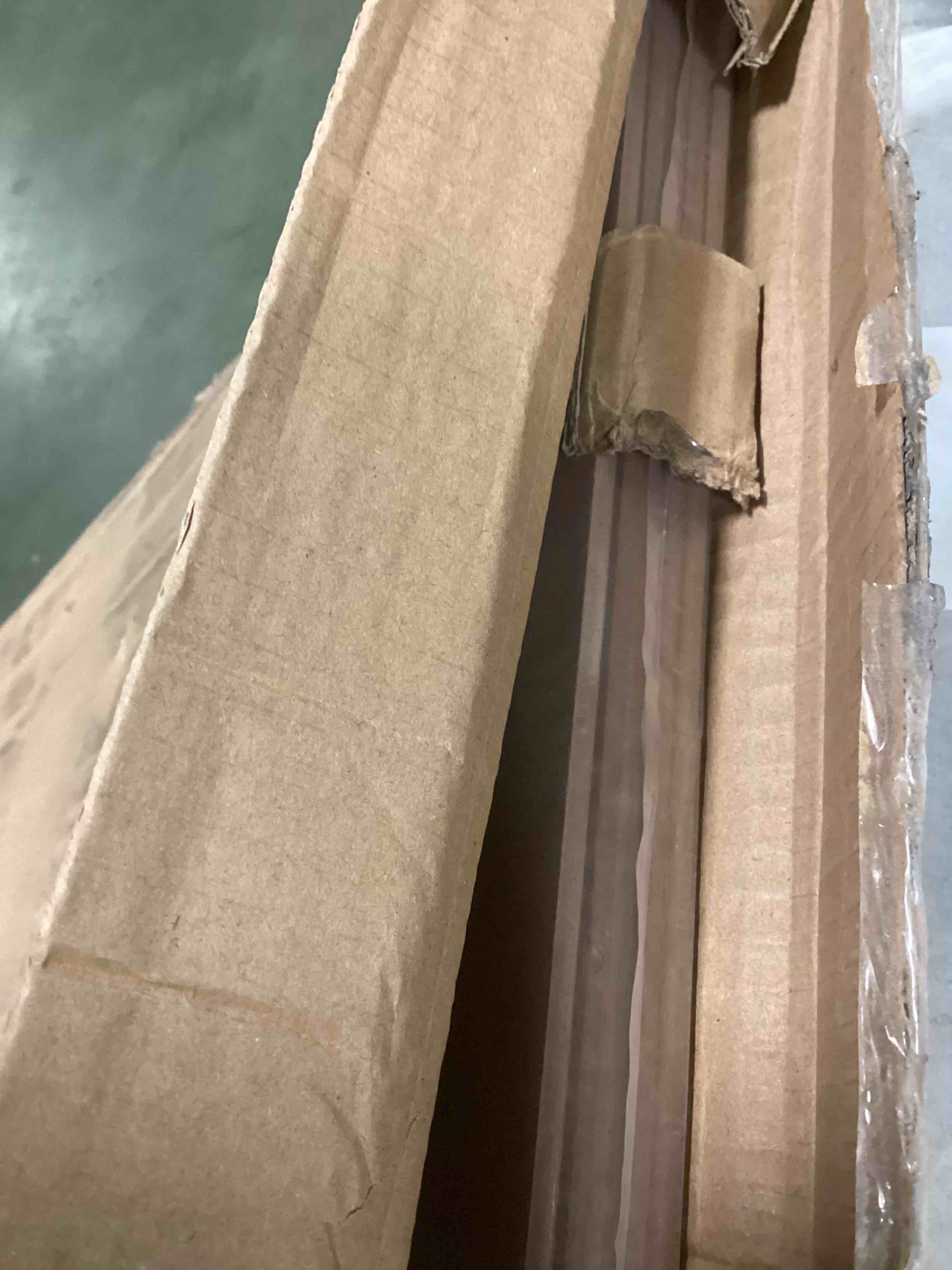 https://s3.amazonaws.com/lotting-images-prod/bidfta/PPE1465304_1733747030639.jpeg