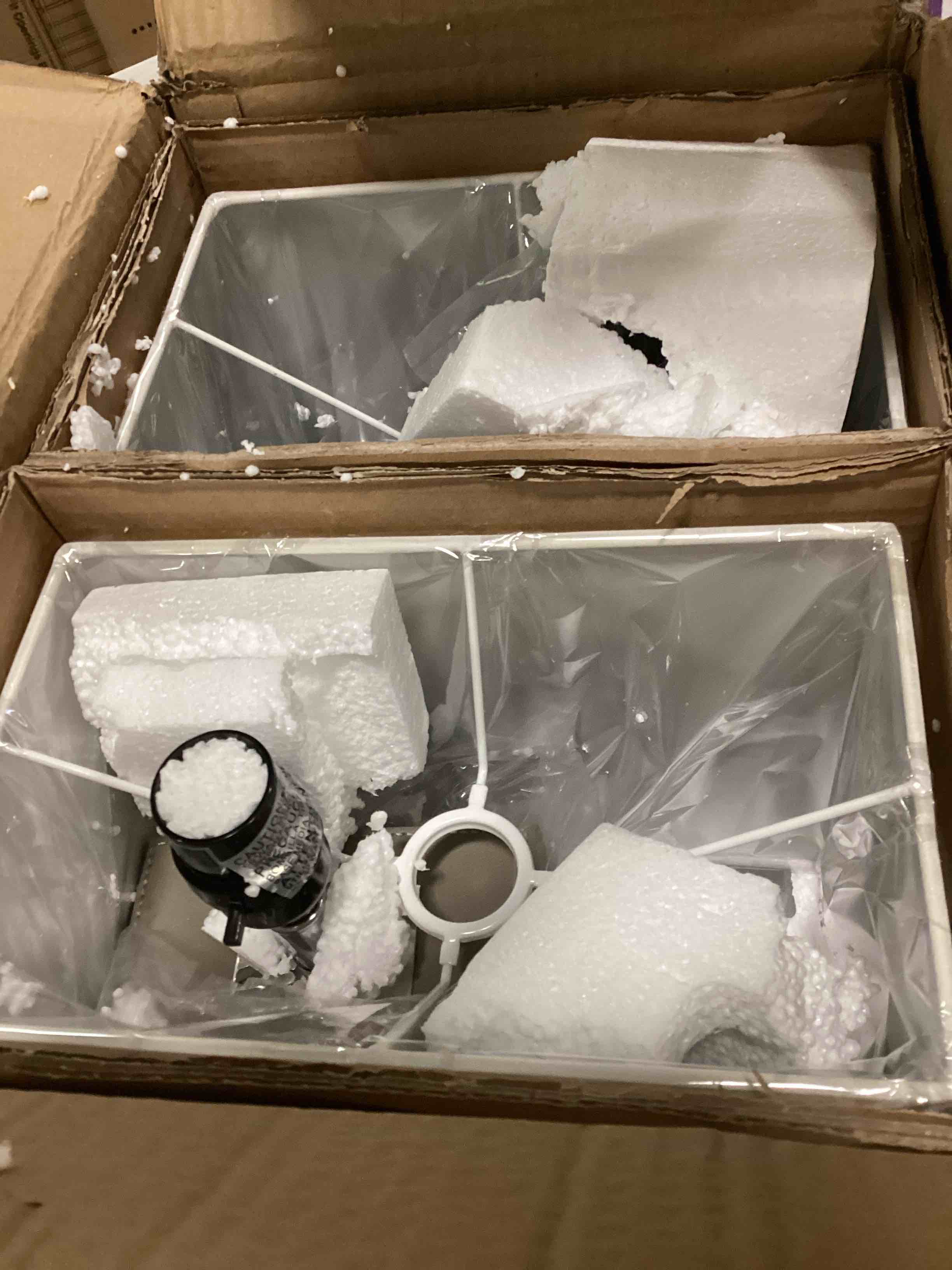 https://s3.amazonaws.com/lotting-images-prod/bidfta/PPE1465772_1733930947576.jpeg