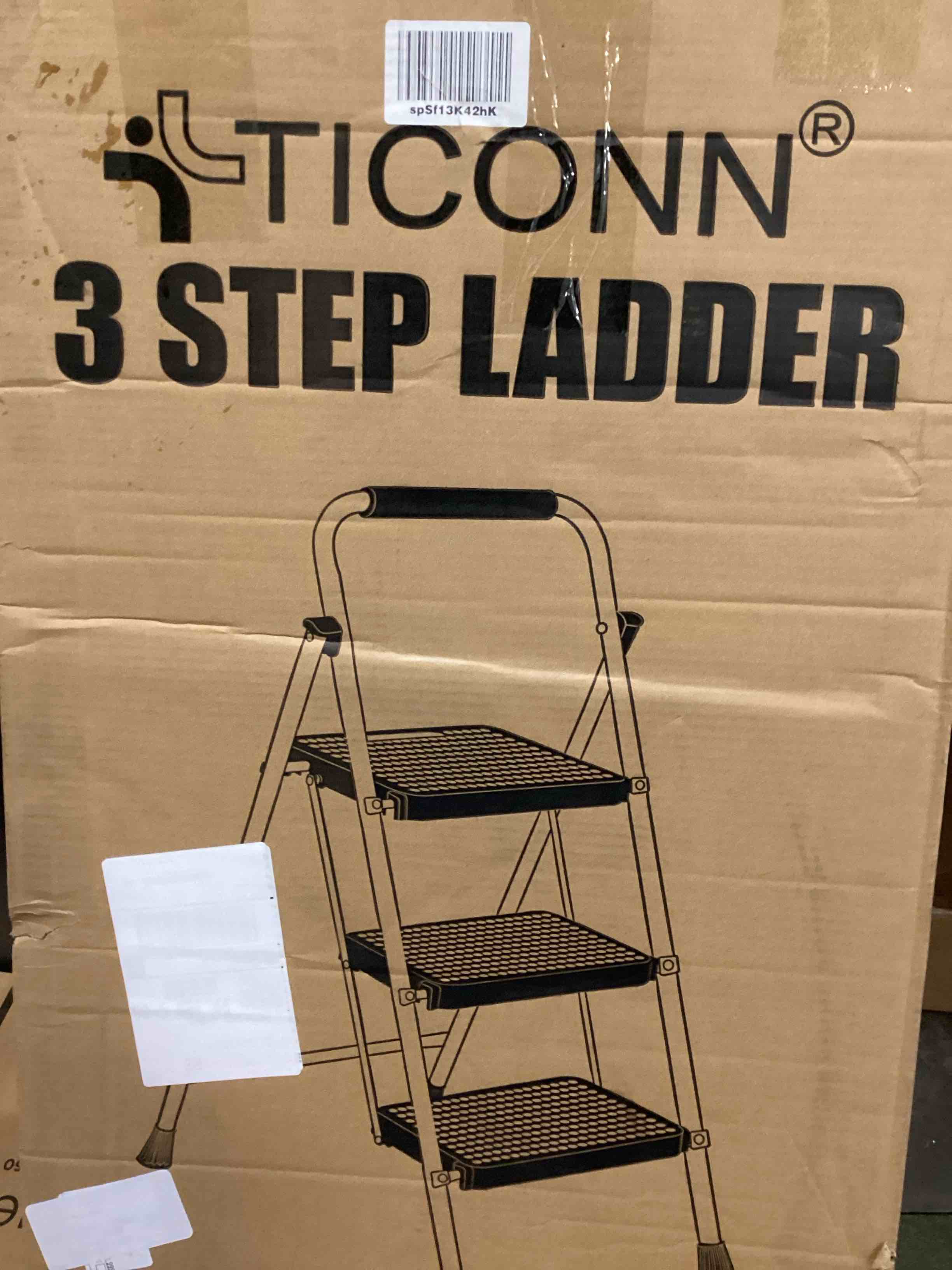 https://s3.amazonaws.com/lotting-images-prod/bidfta/PPE1465784_1733932753645.jpeg