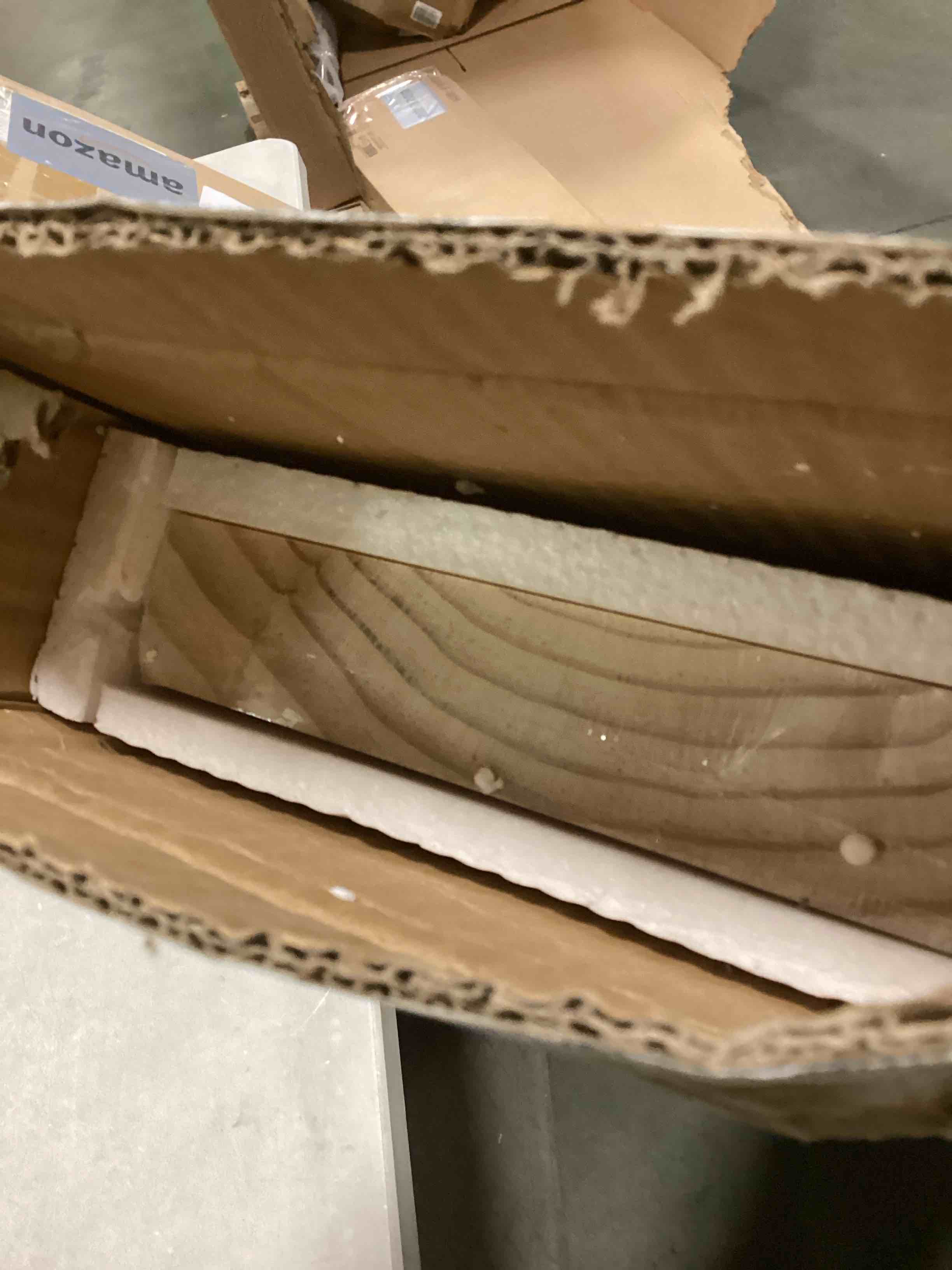 https://s3.amazonaws.com/lotting-images-prod/bidfta/PPE1466256_1734364254979.jpeg